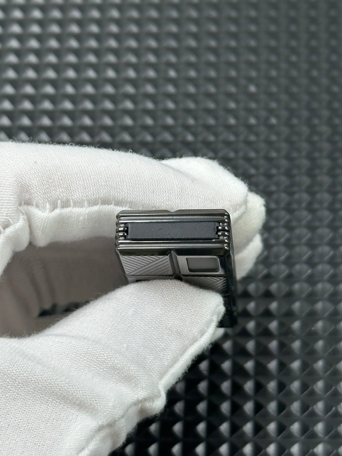 Ultra Thin Wafer Zirconium Polished