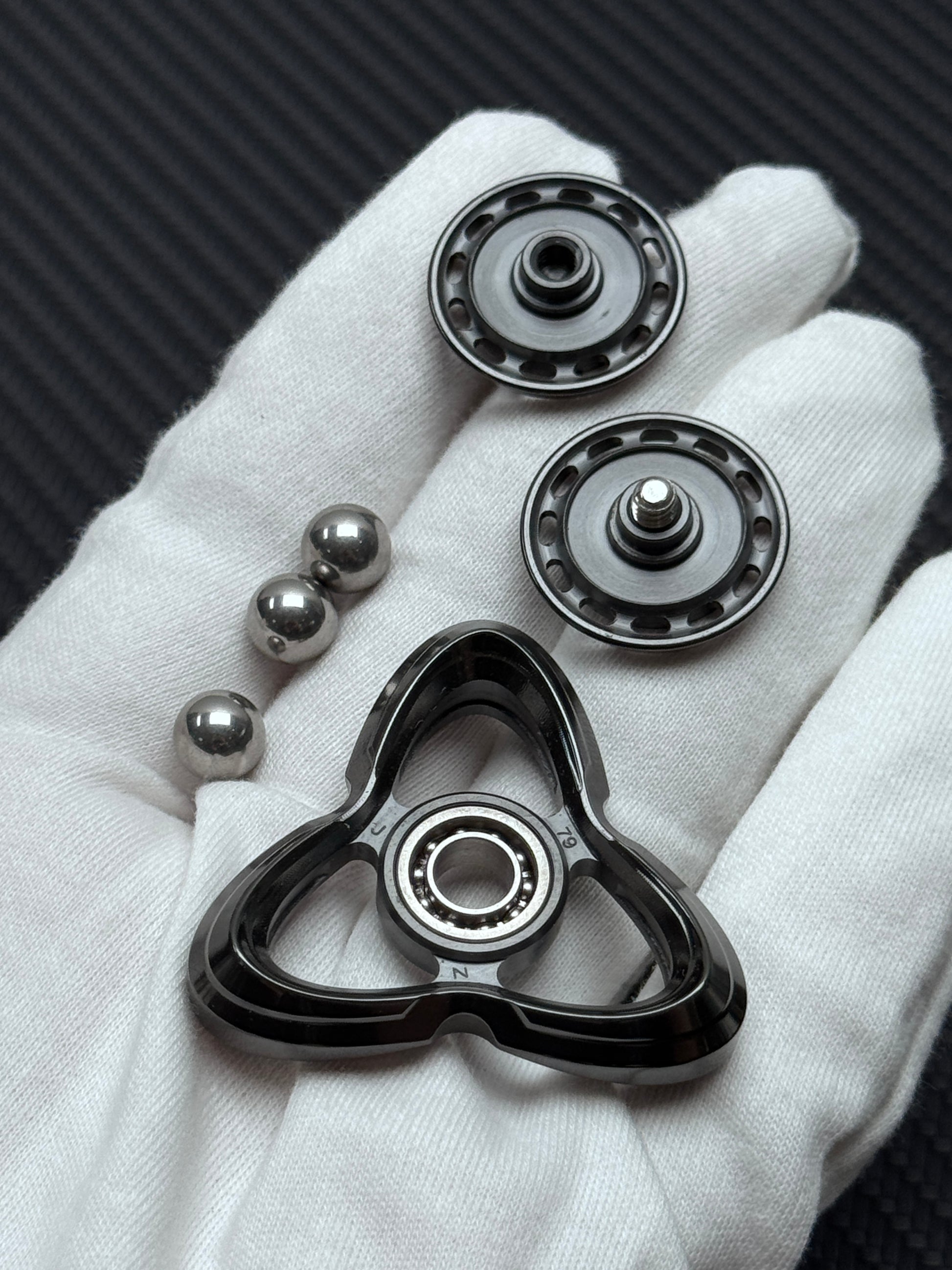 Cat's Eye Zirconium