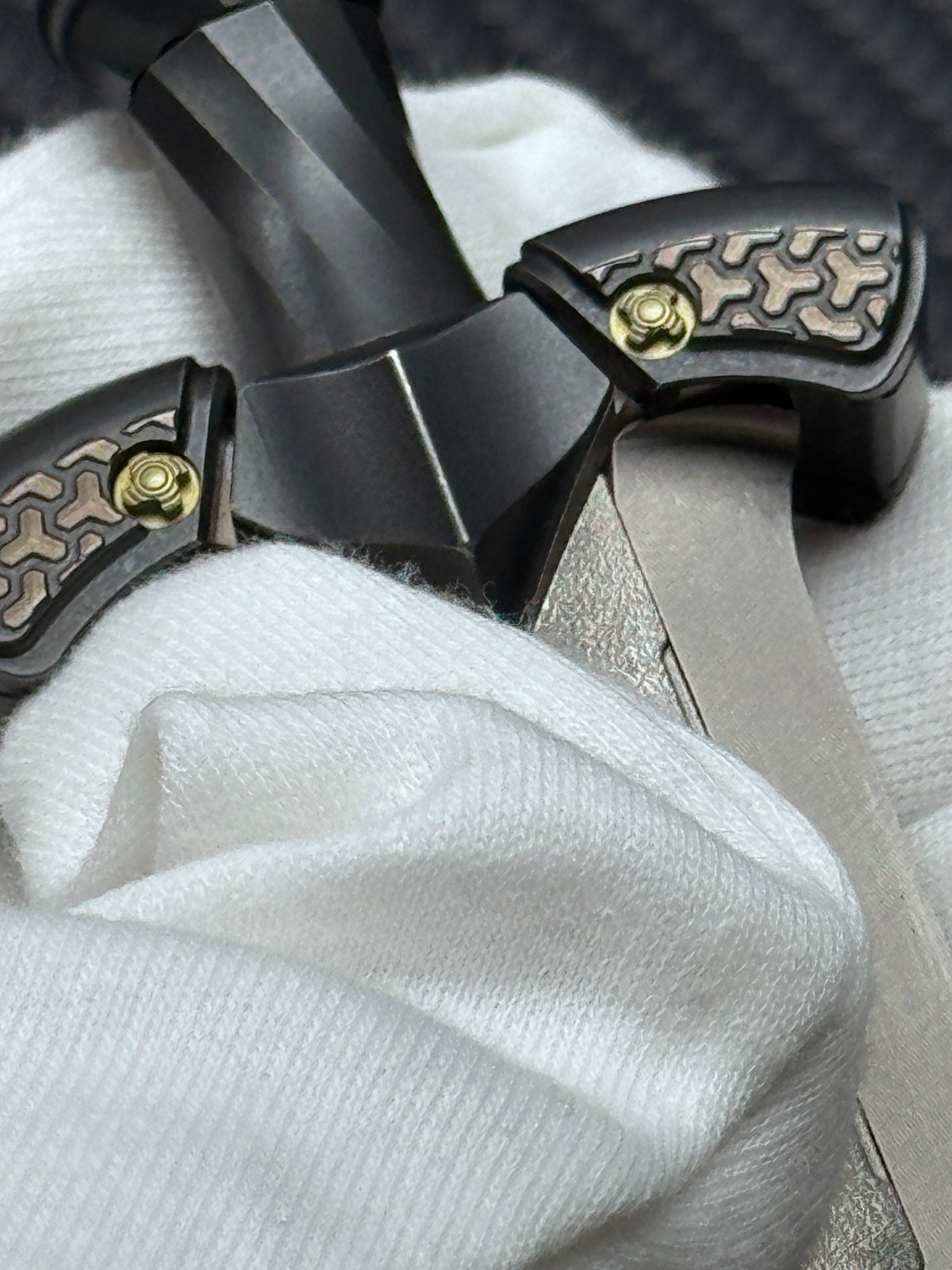 Pangolin General Lake Sword Titanium