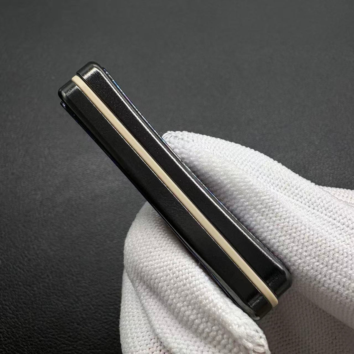 Snake Zirconium