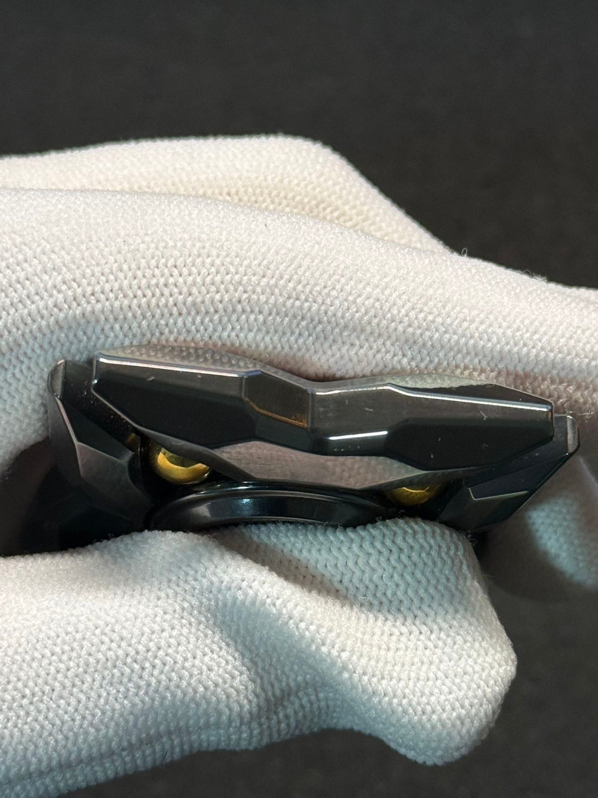Qianbian Zirconium
