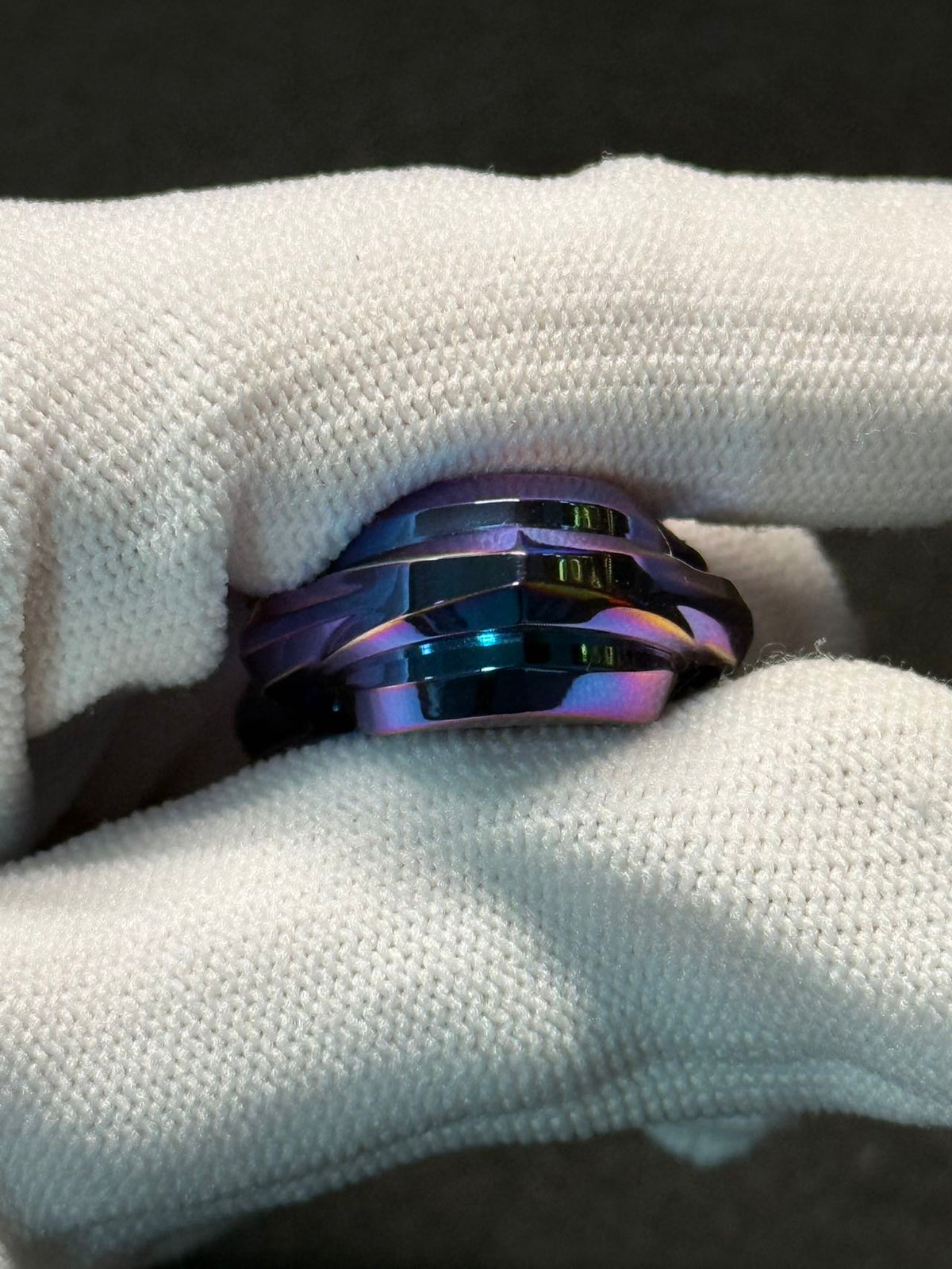Feather Spirit Two Blade Zirconium