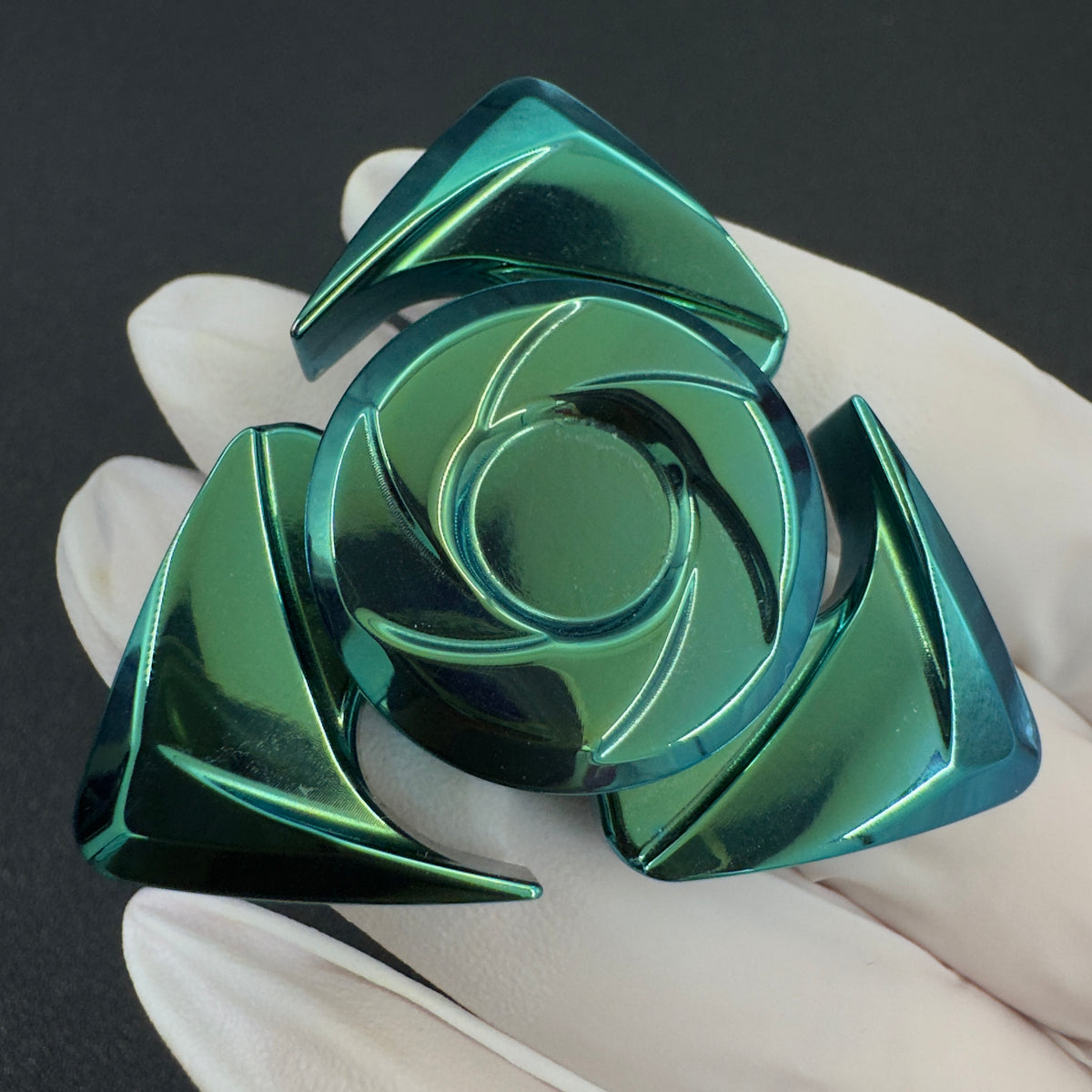 Spin Blade Zirconium Oil Slick