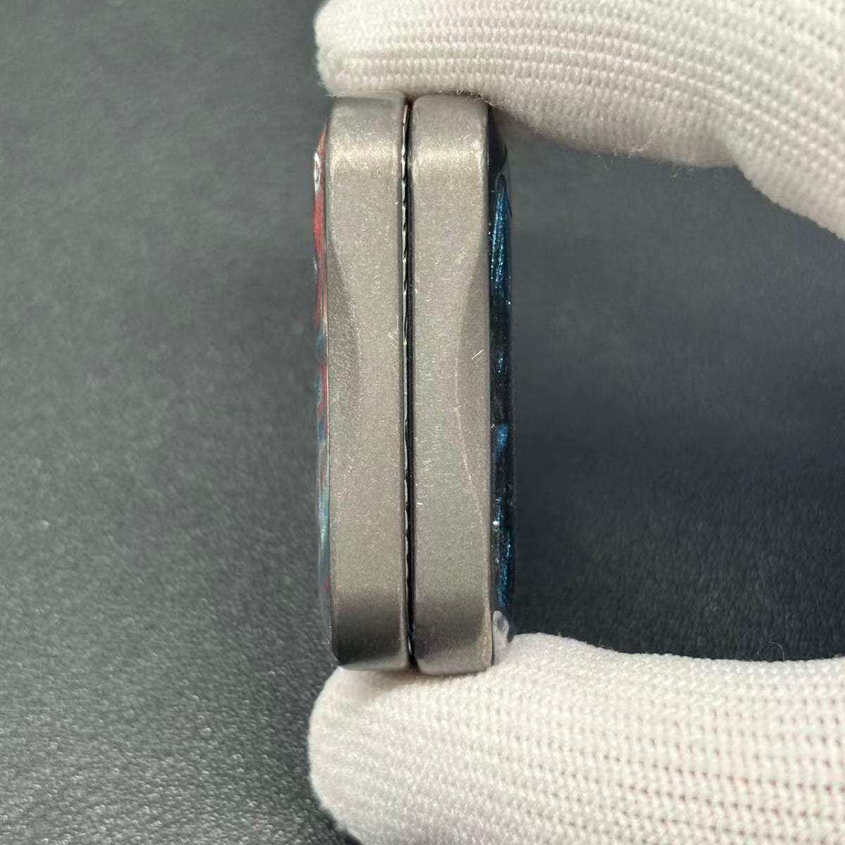 Aura Sand Titanium