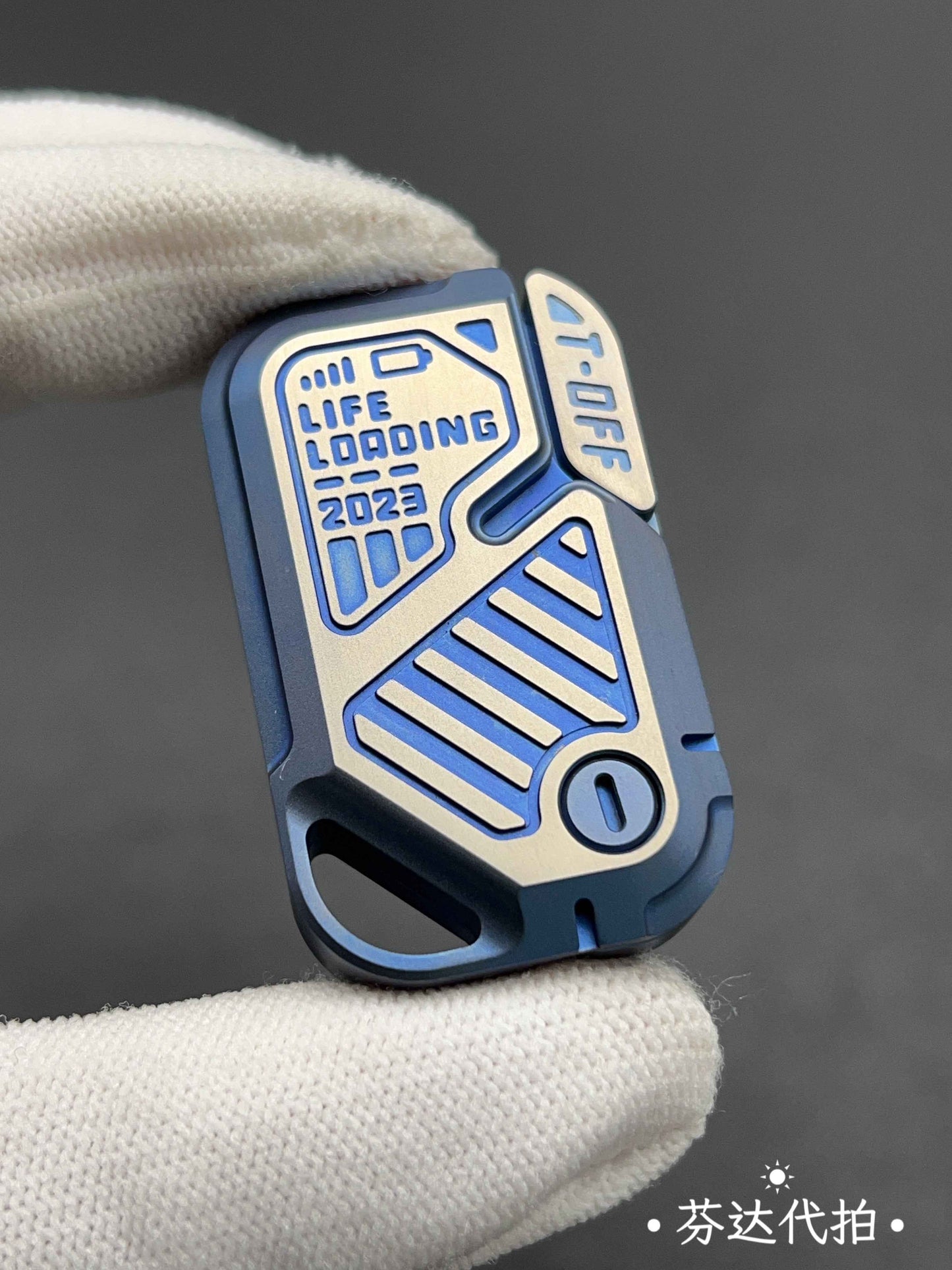 01EDC POP Throwing Card Titanium