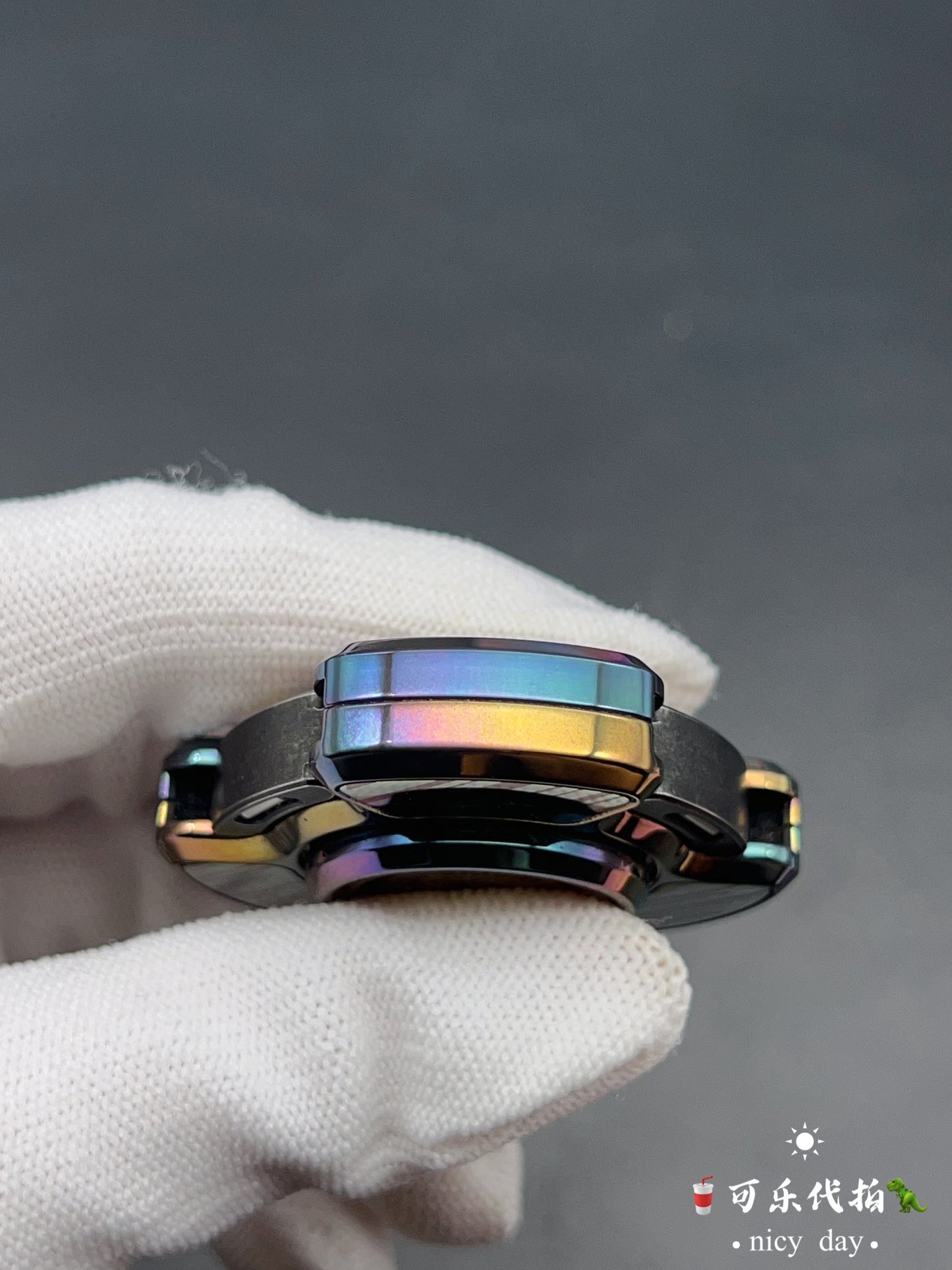 Radiation Shell Opening Zirconium