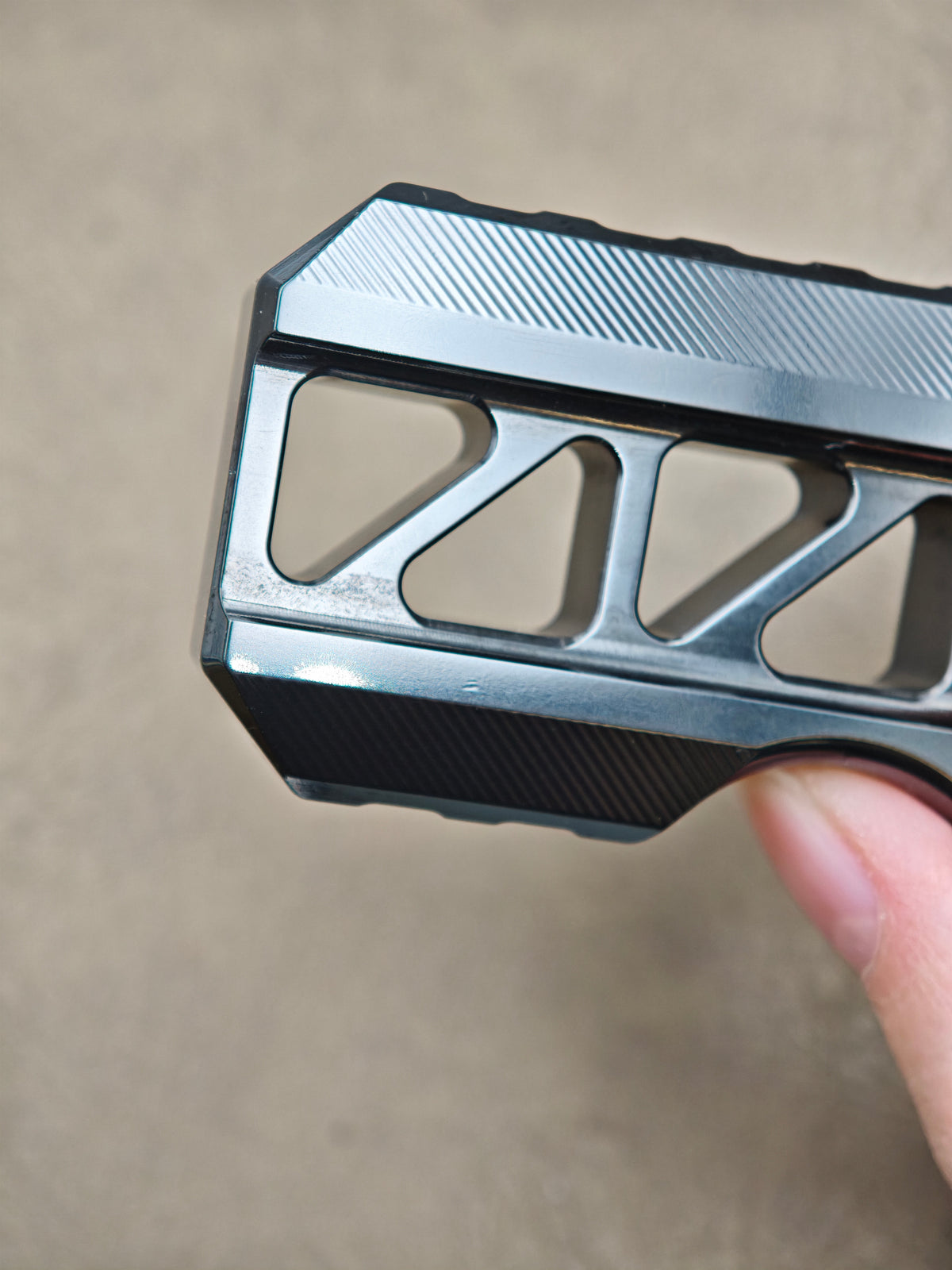 Slider Zirconium