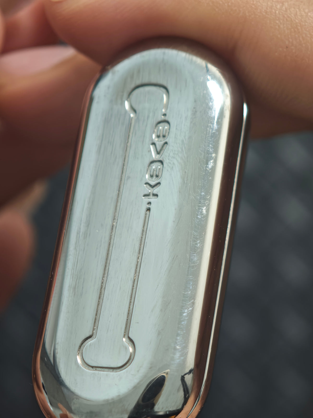 Floating Cloud Titanium Polished