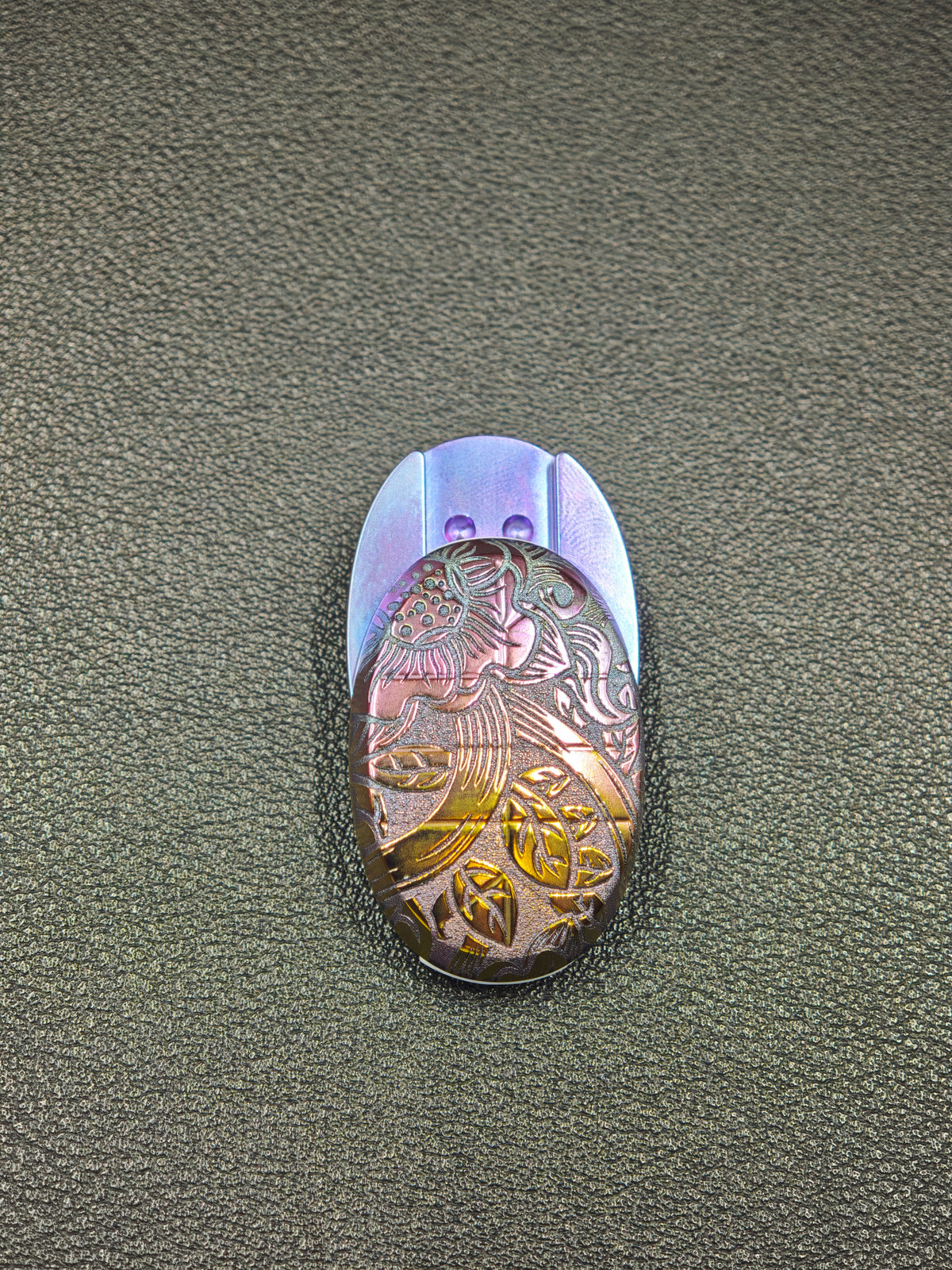 Jingle Beetle Zirconium Engraved Oil Slick