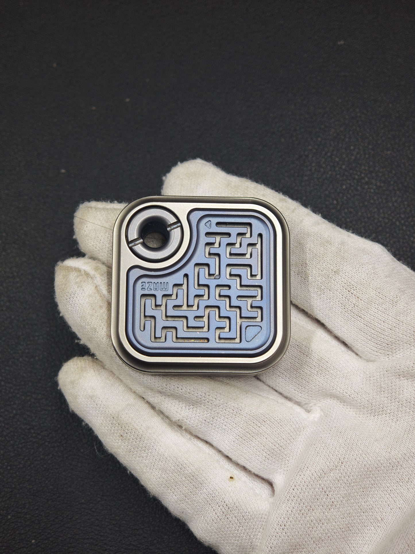 MAZE BLOCK Titanium
