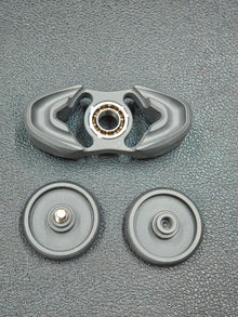 Pan Yixian Zirconium Color-Anodized Blasted