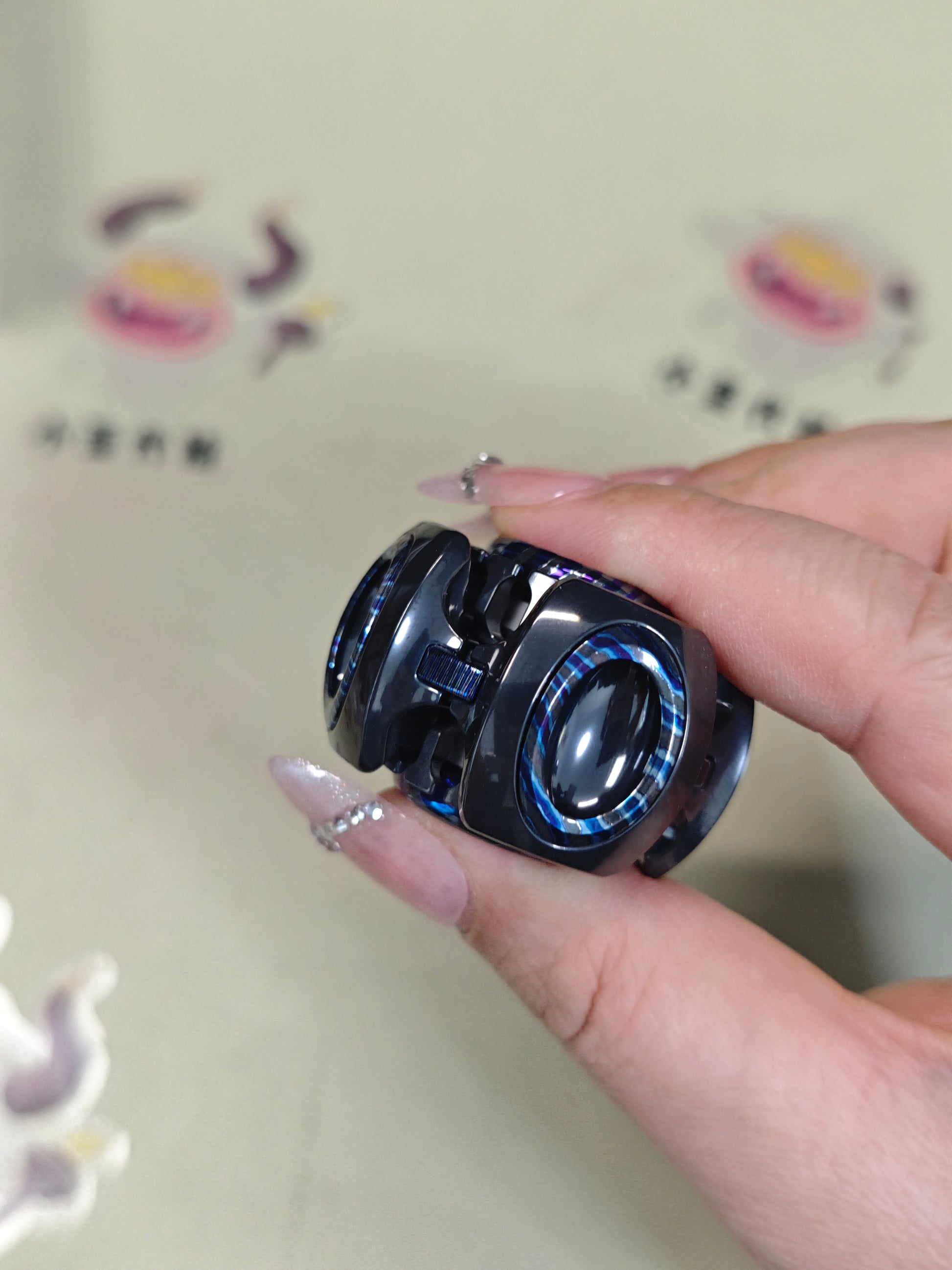 Noiz O Zircuti Zirconium