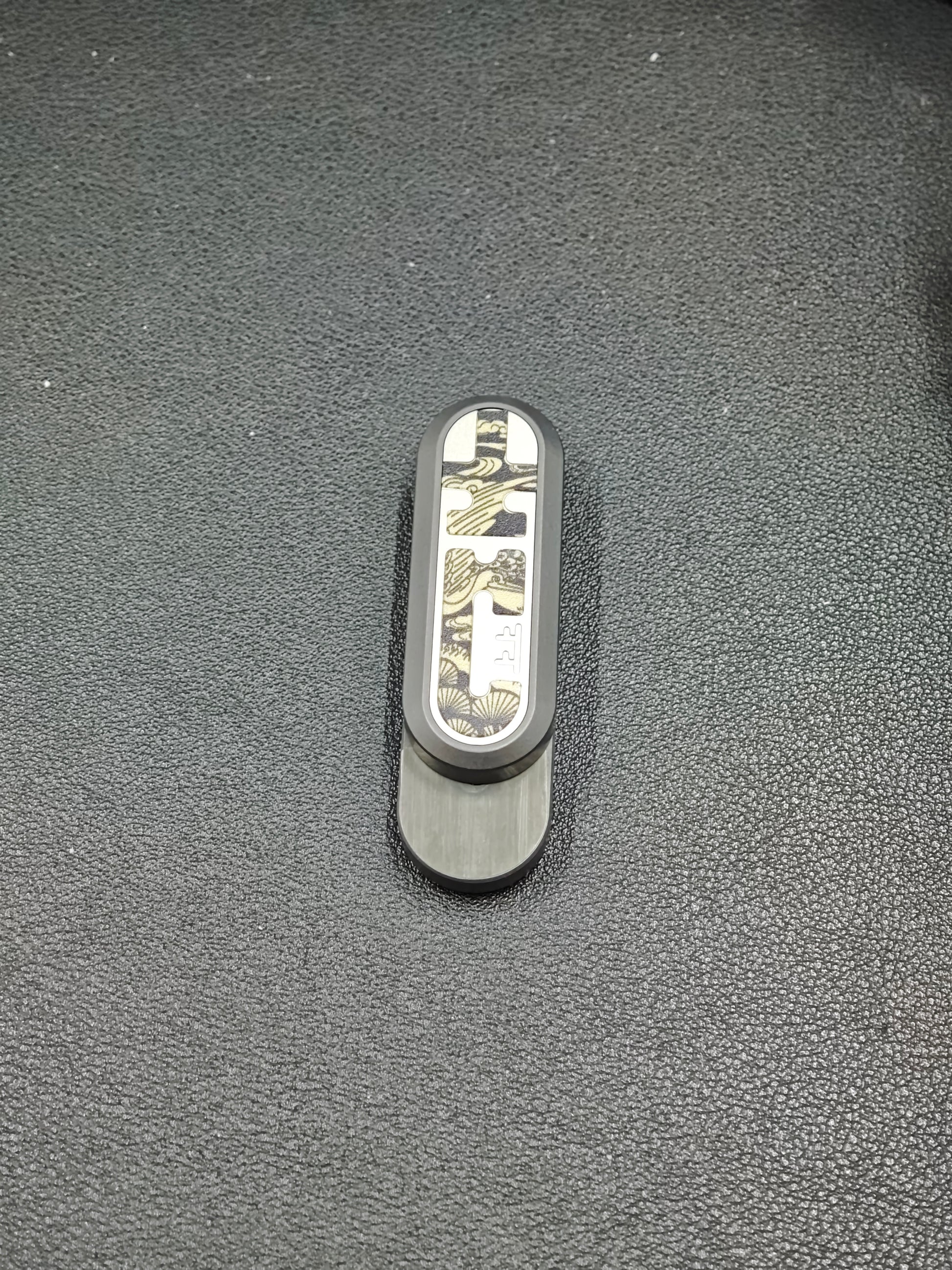 Lucky Draw Zirconium