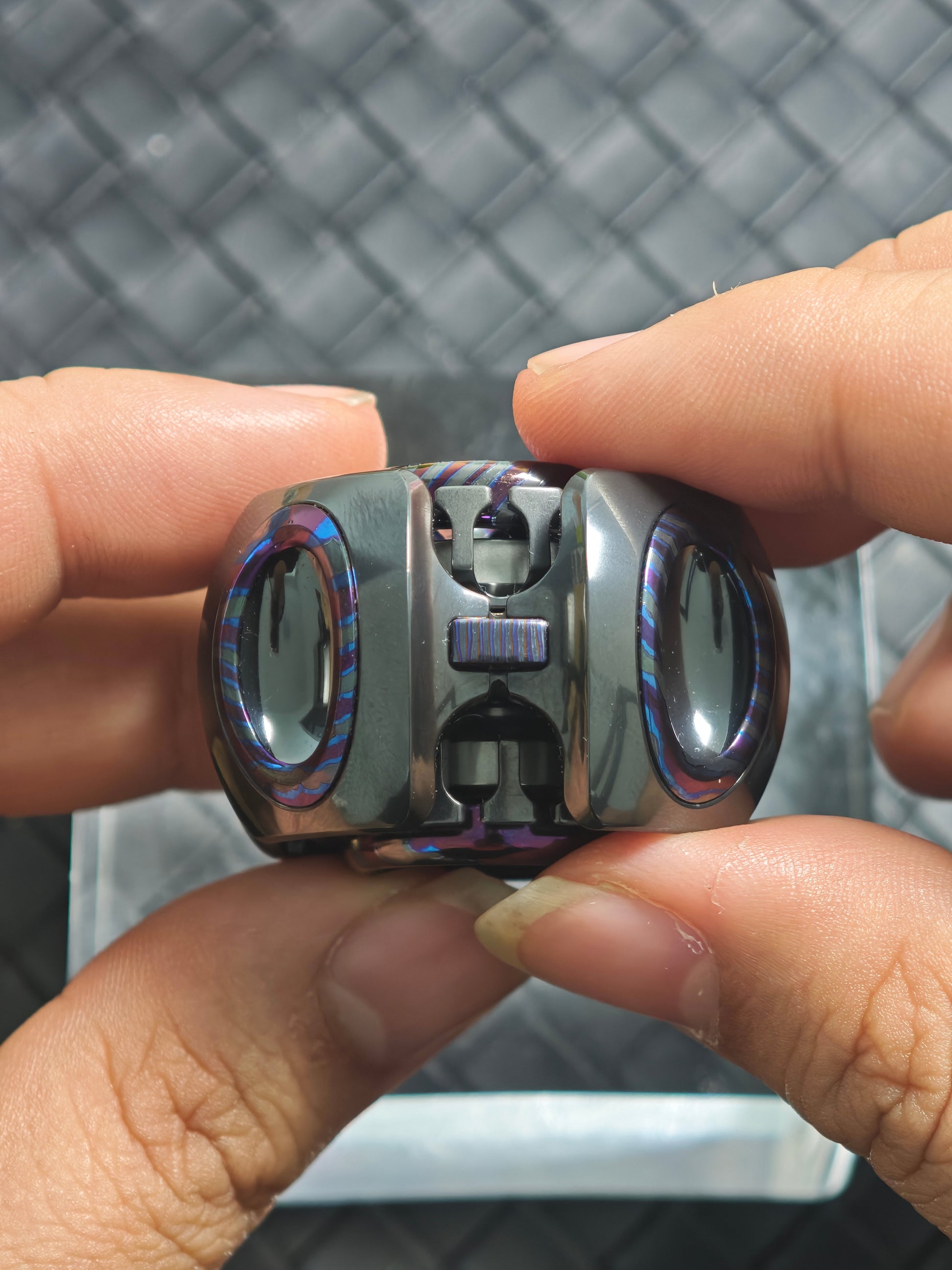 Noiz O Zircuti Zirconium
