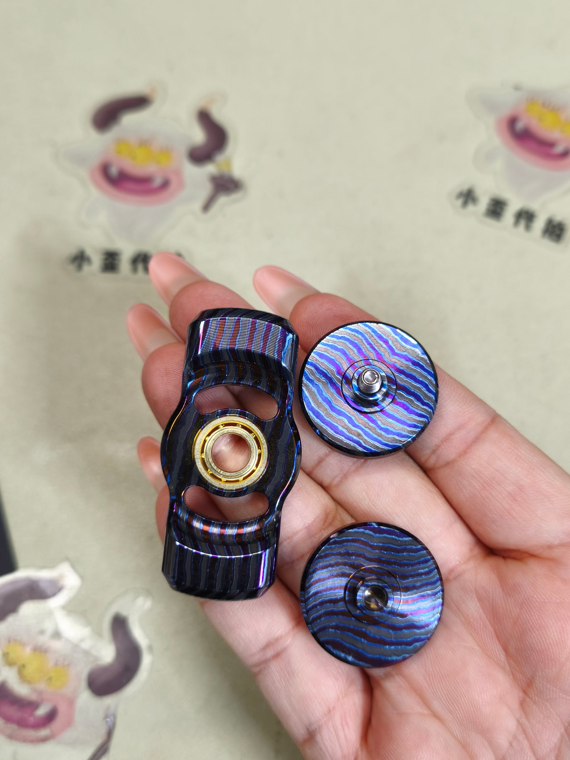 Floating Shadow Zircuti