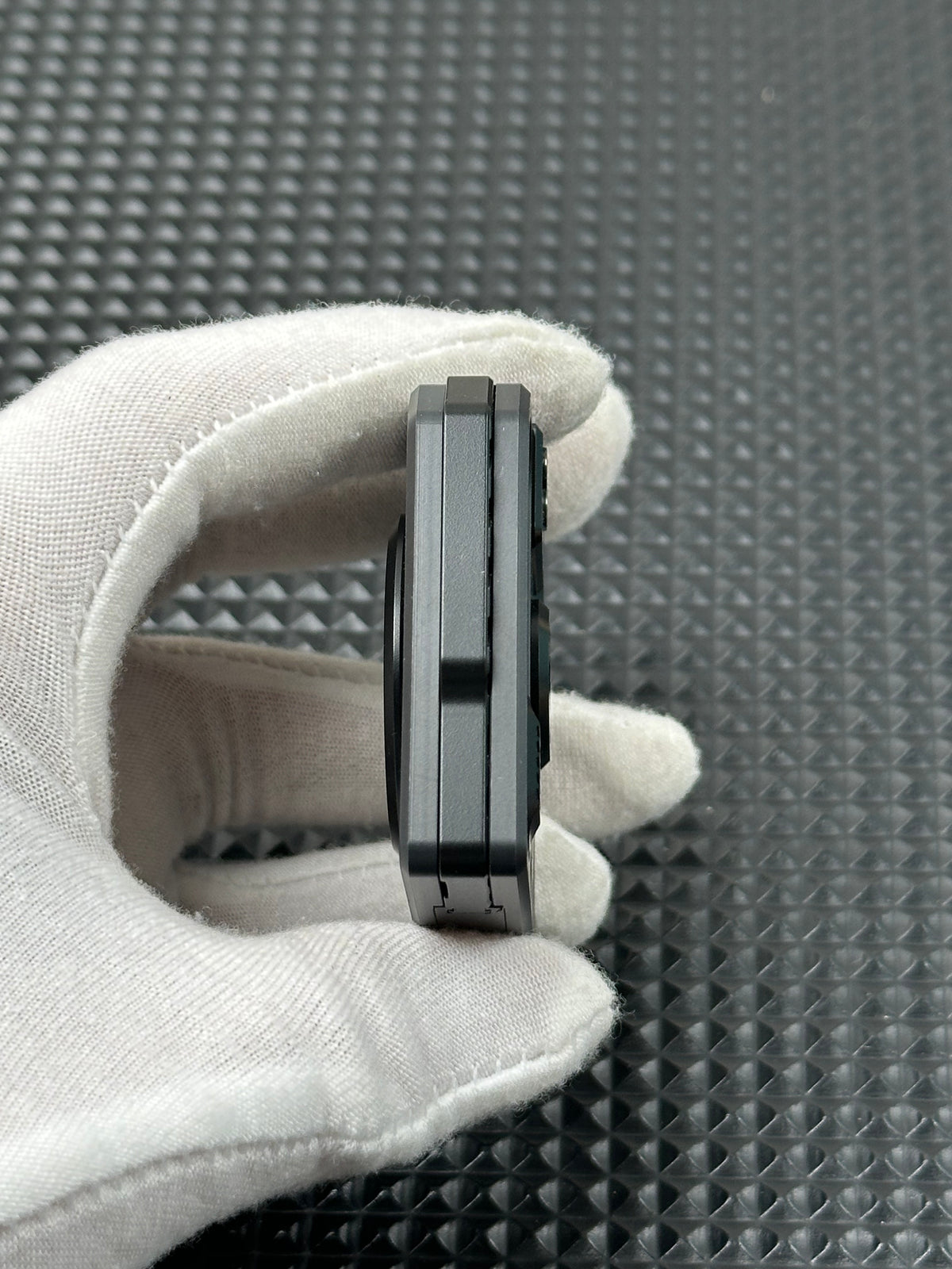 Millennium Y2K Disk Titanium