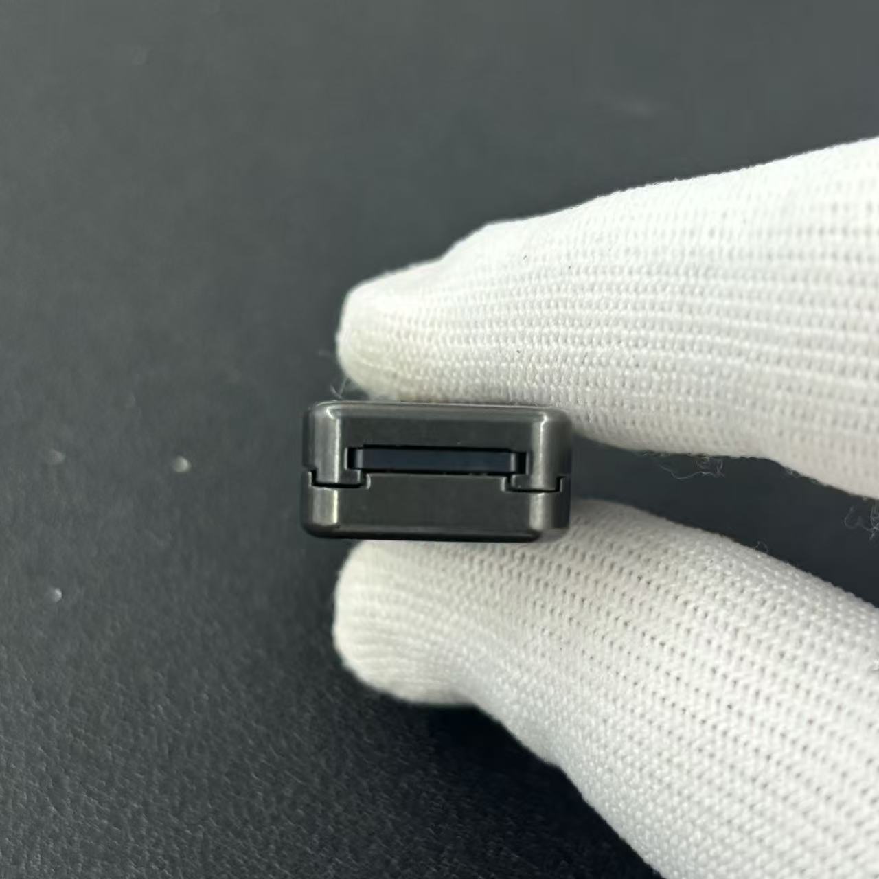 Jingle Bell Zirconium