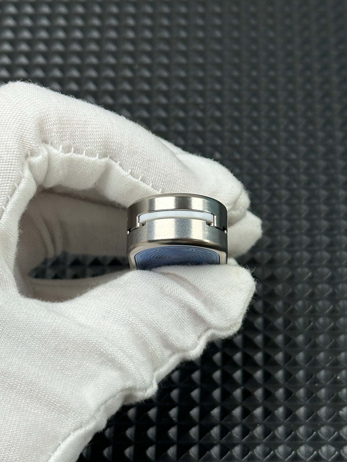 Ming Yin Titanium Stonewashed