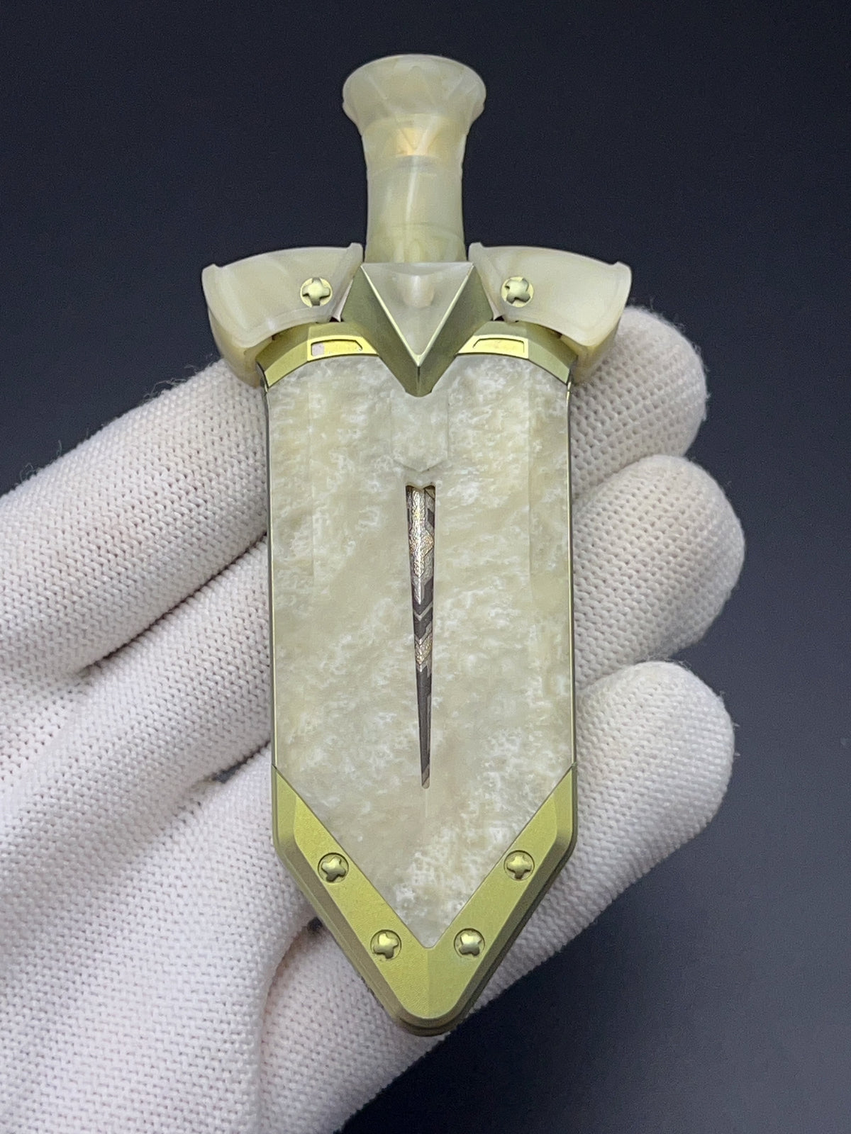 Aroundight G10