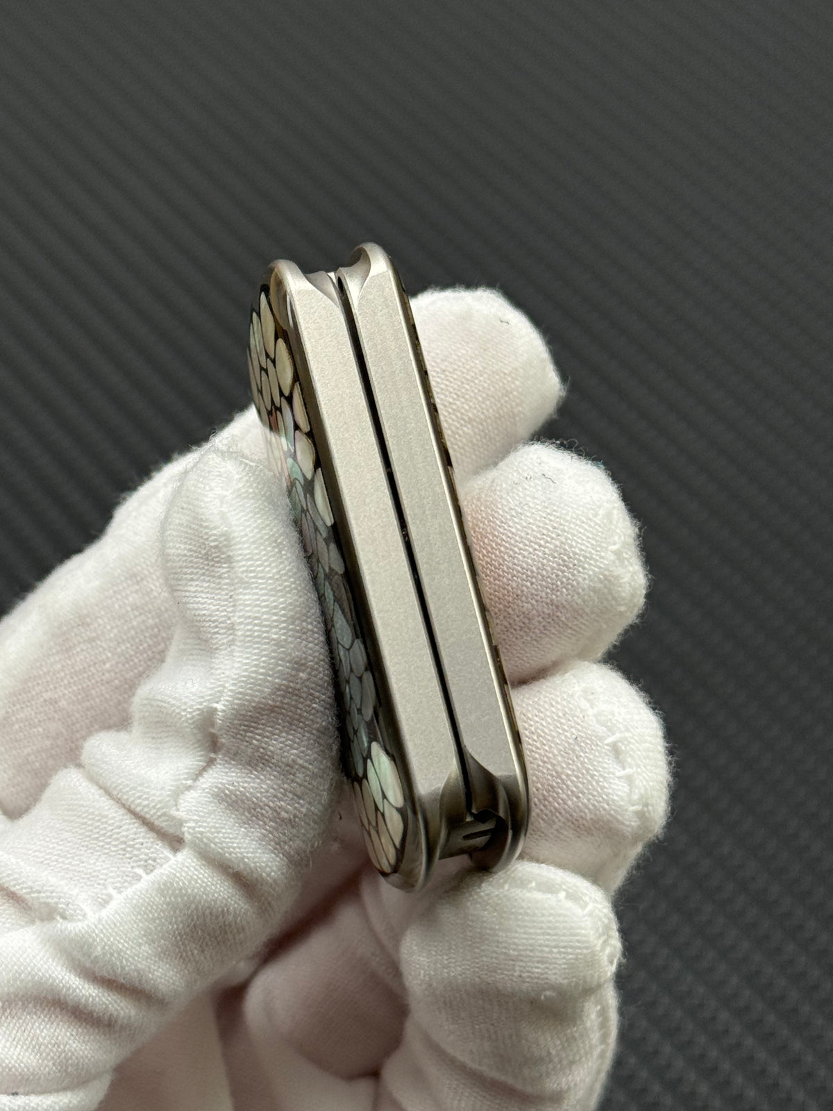 Blade Edge Python Stainless Steel Resin-Sealed