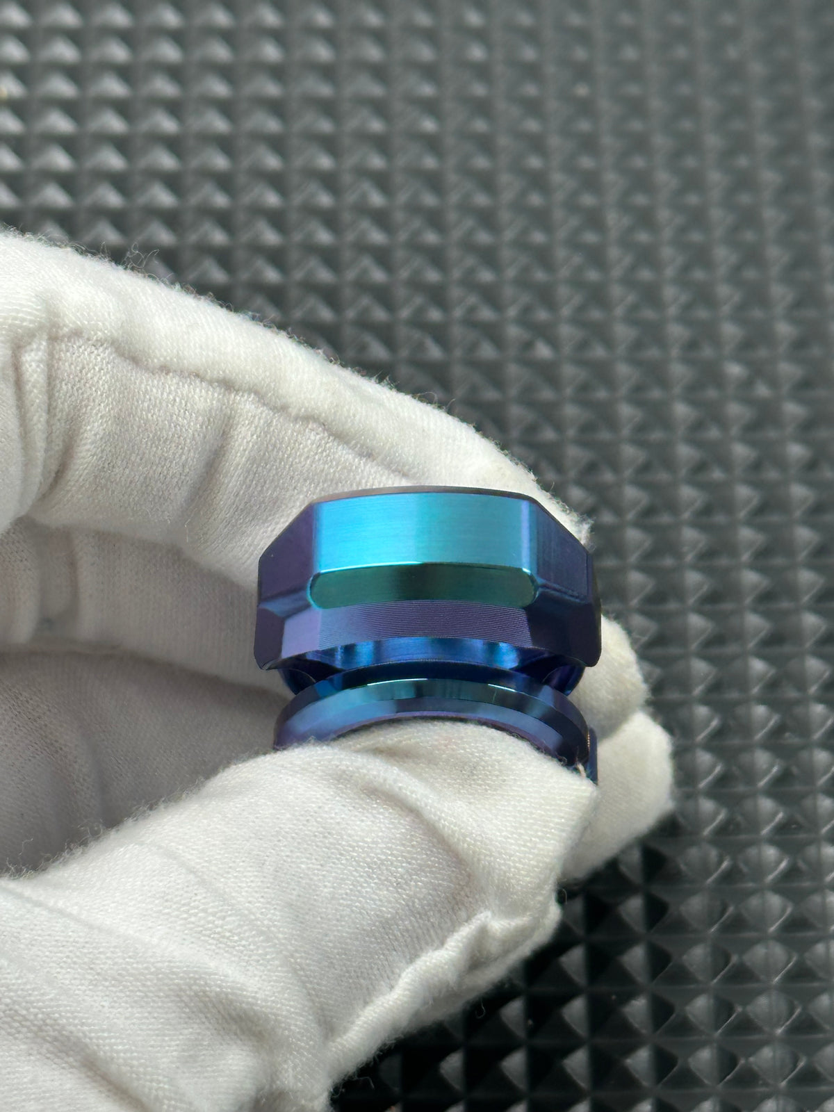 Whisper Duo Zirconium