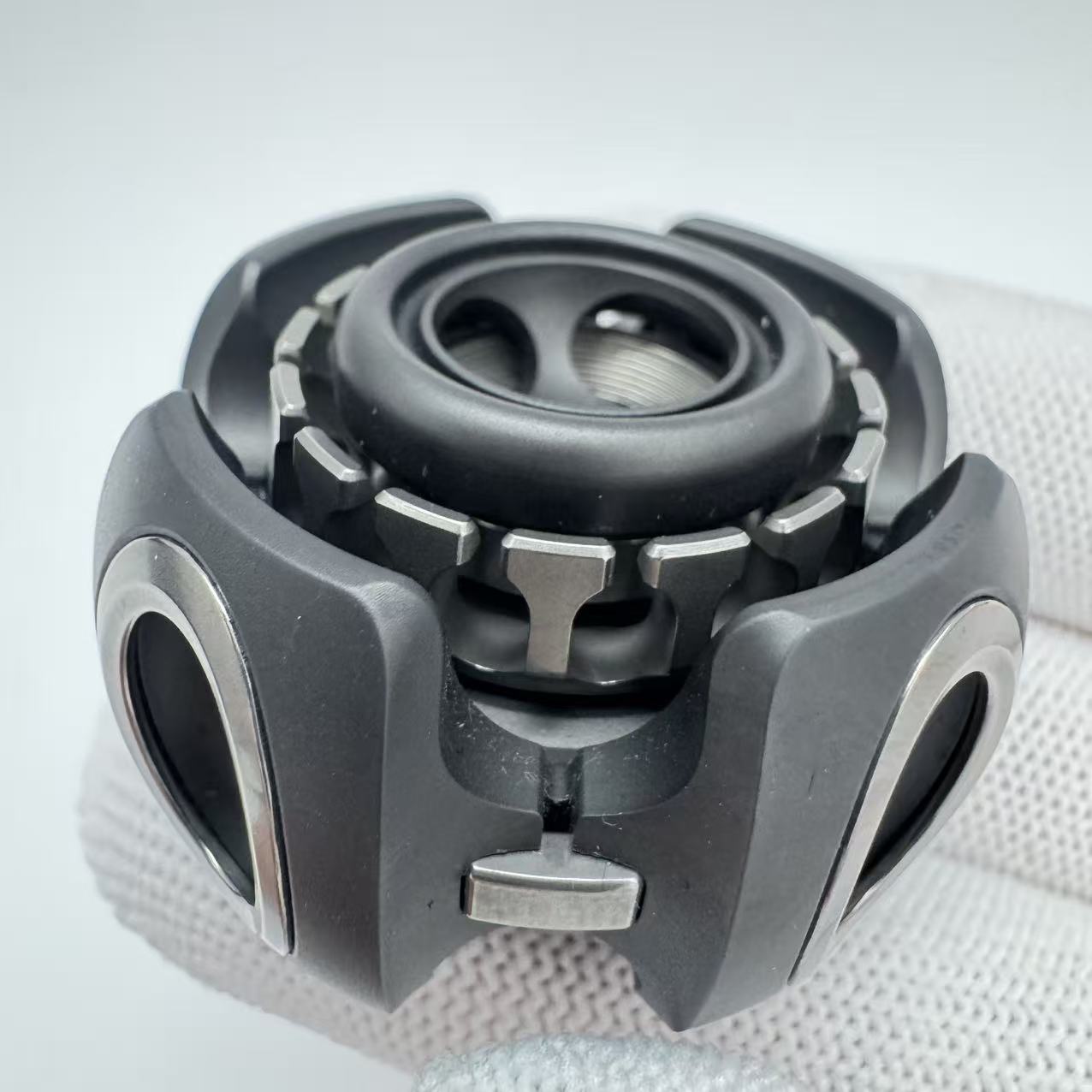 Noiz-O Zirconium Stainless Steel