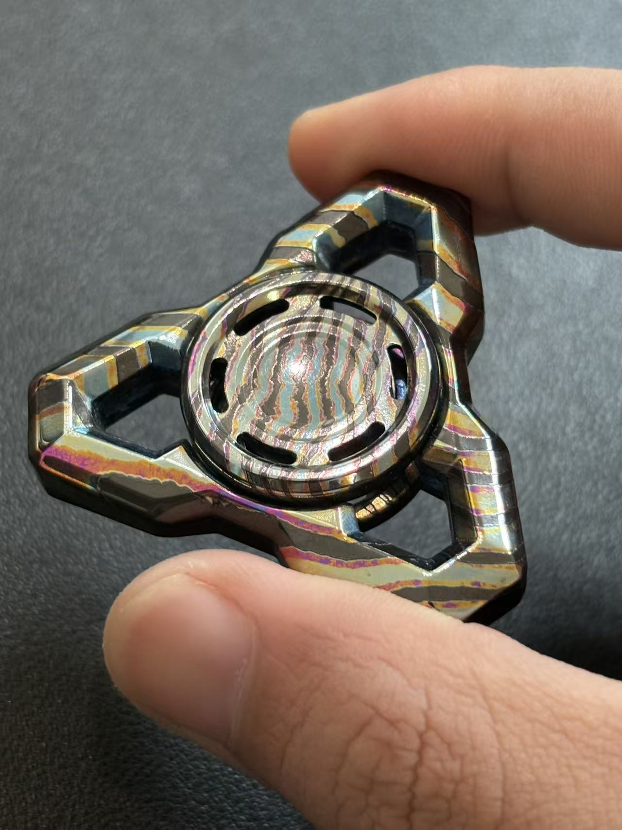 216EDC E.X.P Spinner og Zircuti