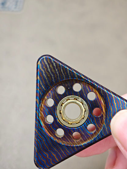Little Triangle Titanium PEI Mokuti