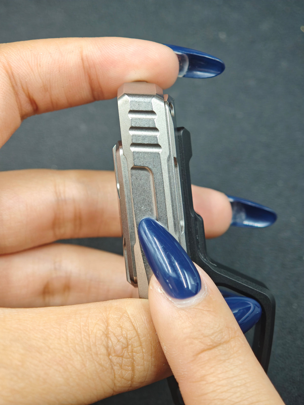 Thousand machines Titanium Stonewashed