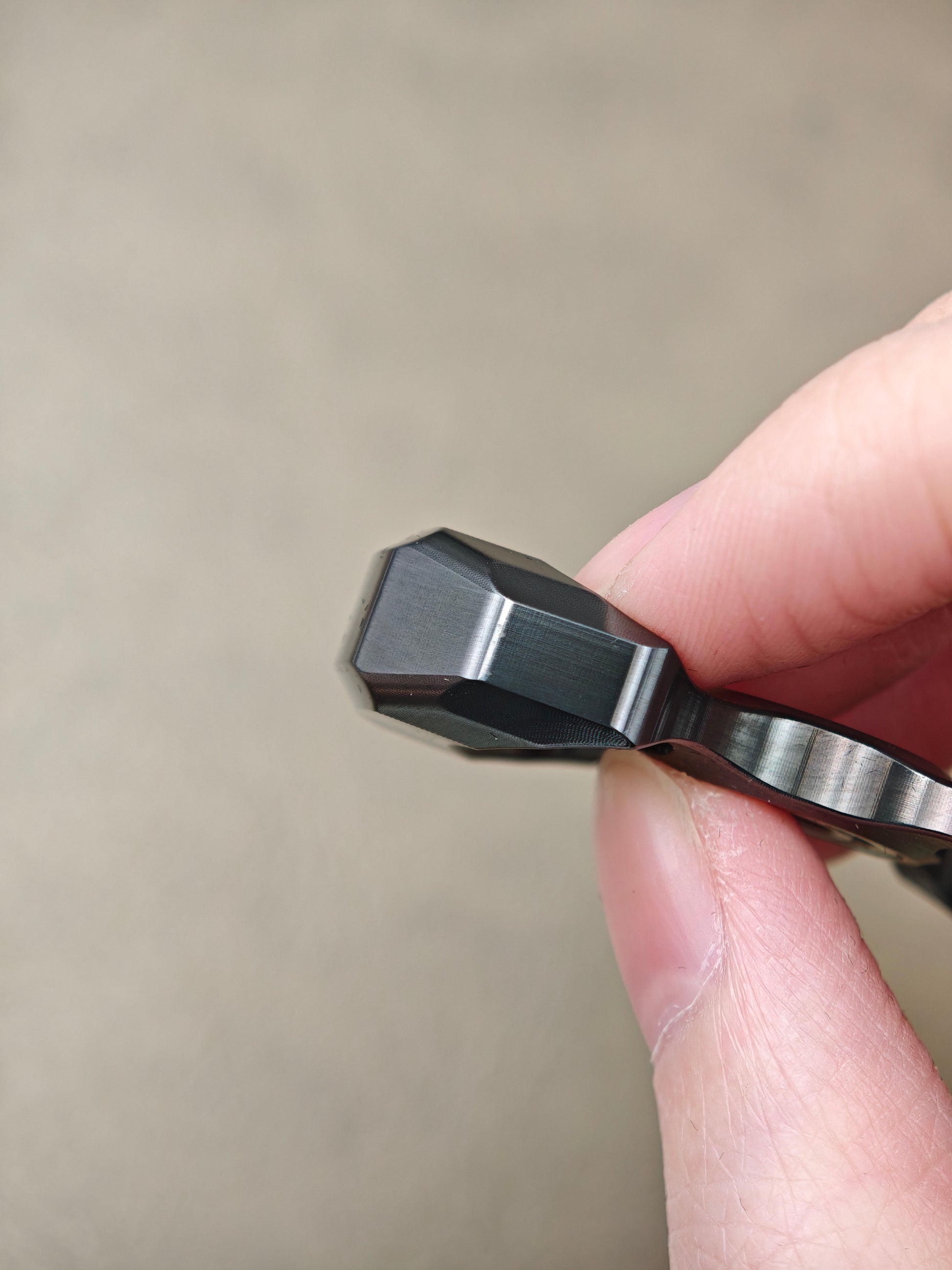 Whisper Duo Zirconium