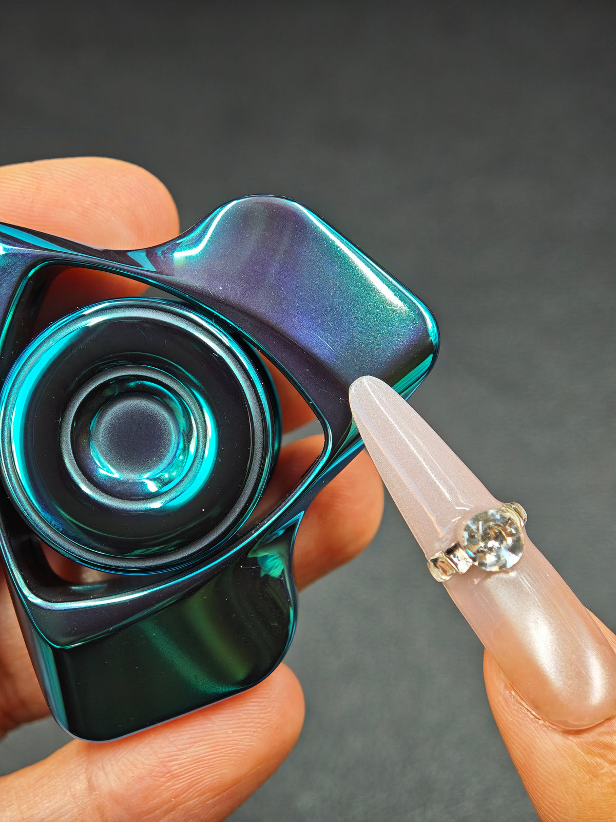 Phantom Dual Leaf Zirconium Oil Slick