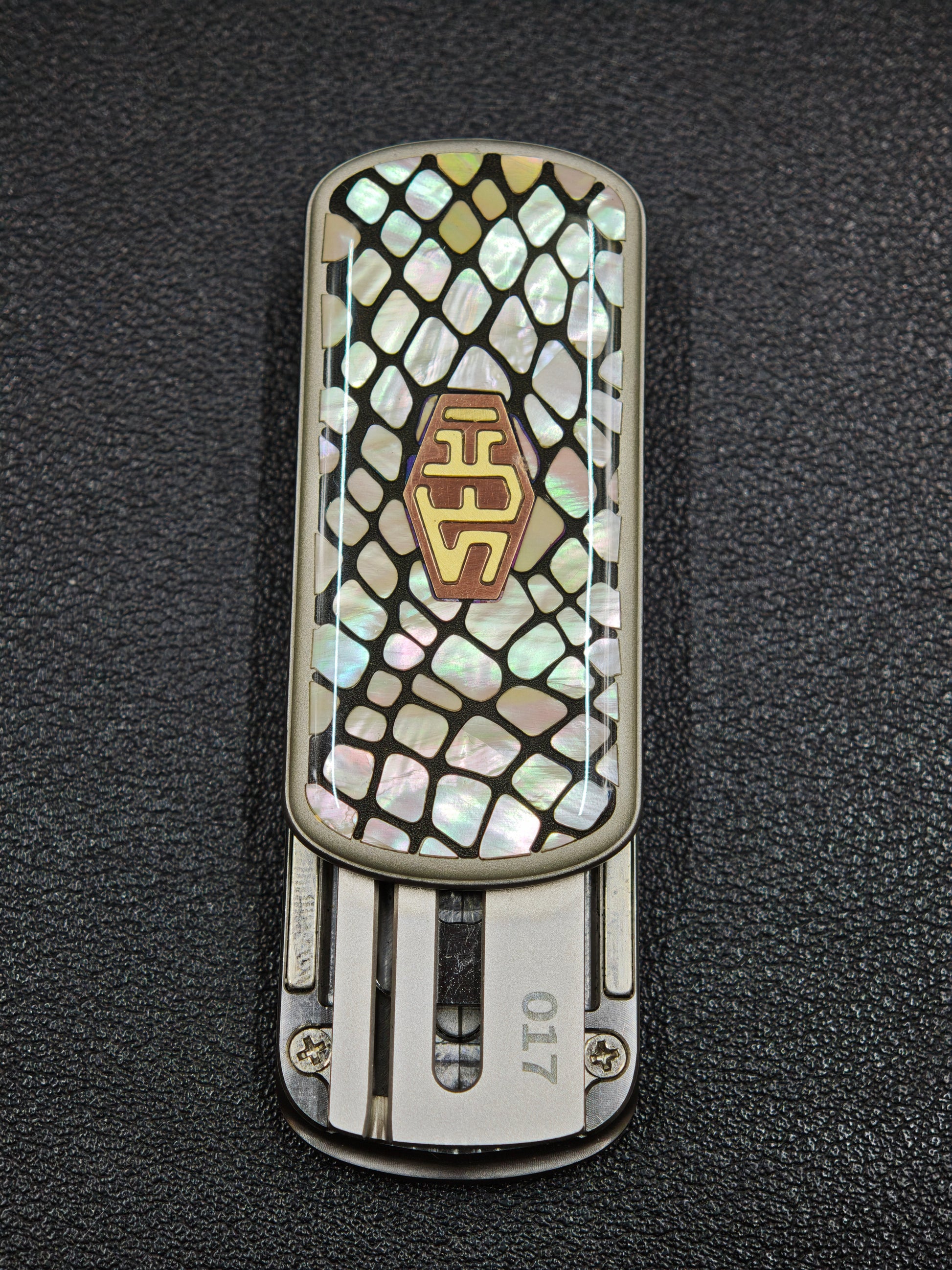 Blade Titanium