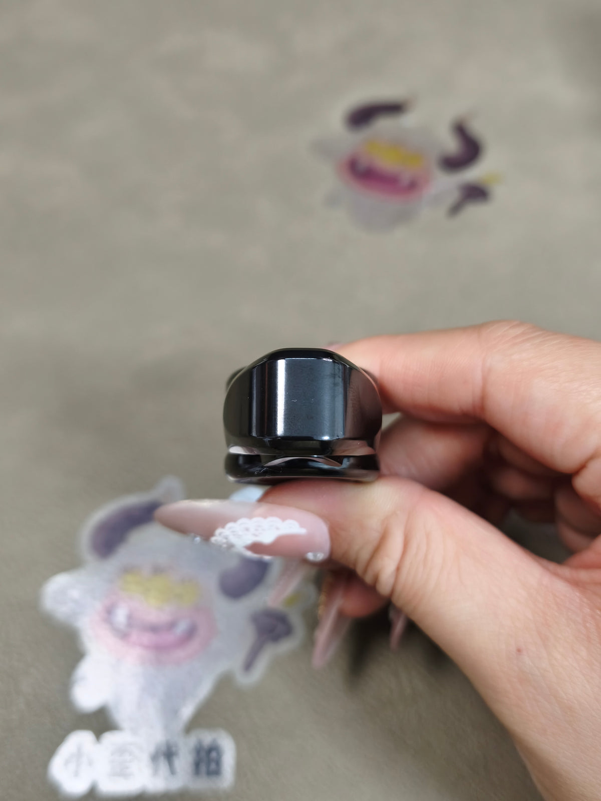 Pan Yixian Zirconium Polished