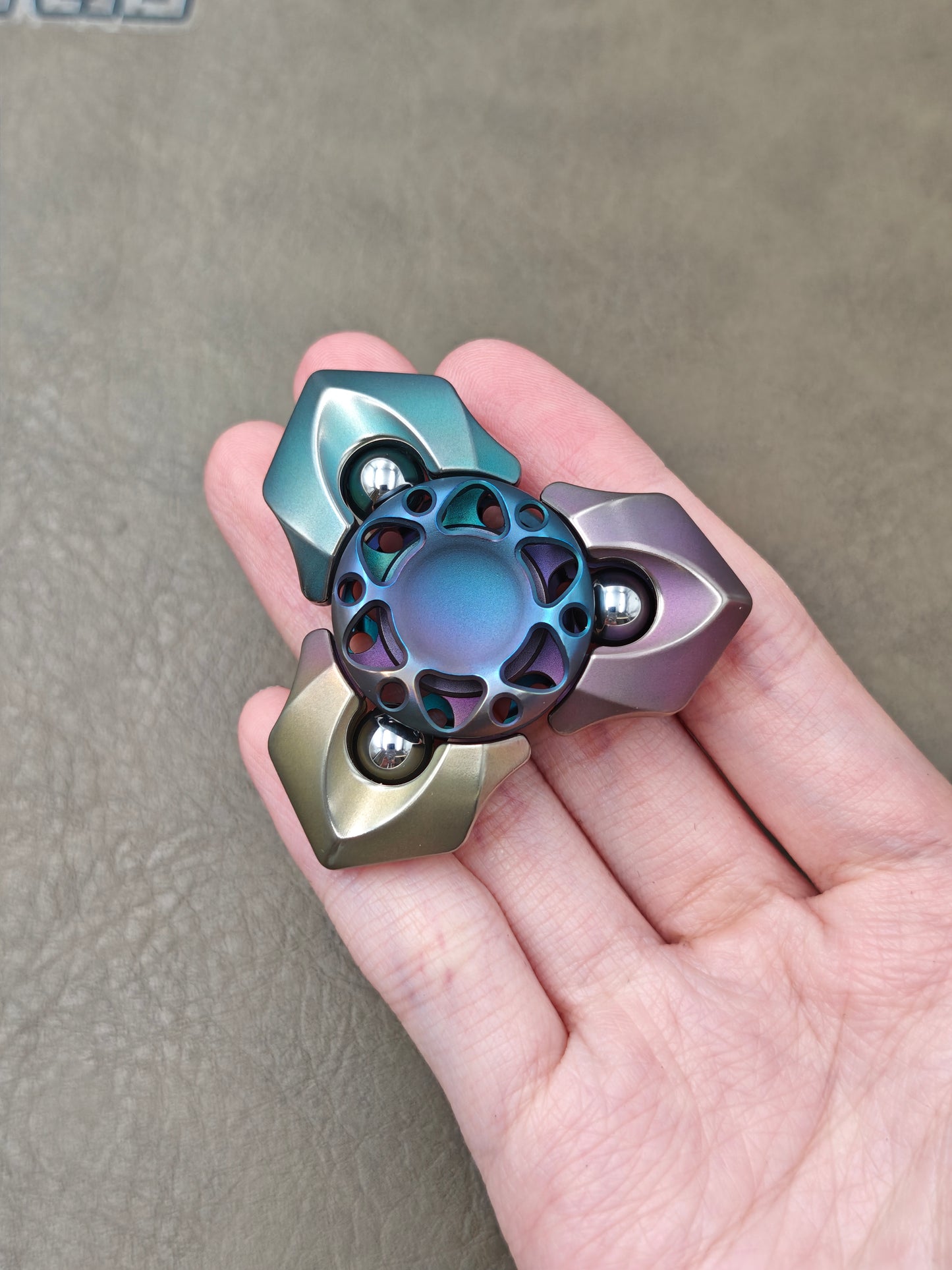 Lotus 2.0 Ultra Zirconium