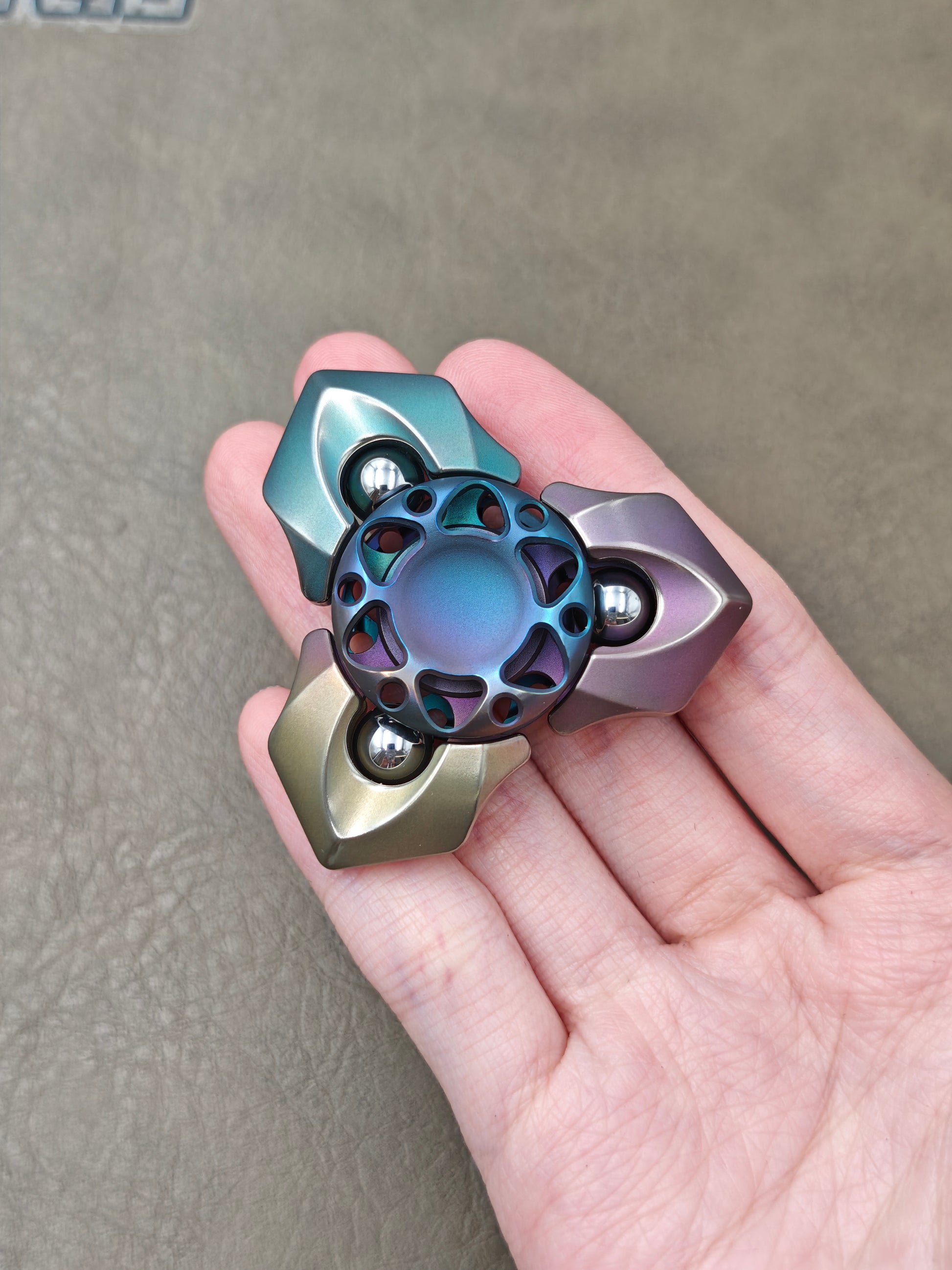 Lotus 2.0 Ultra Zirconium
