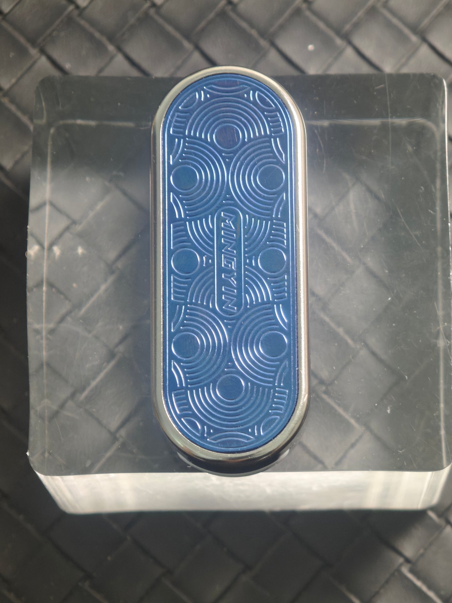 Ming Yin Titanium