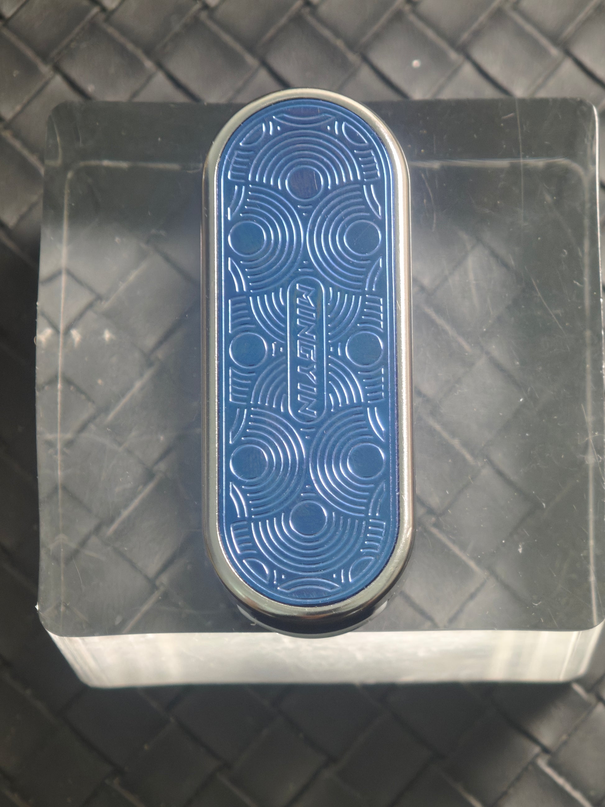 Ming Yin Titanium