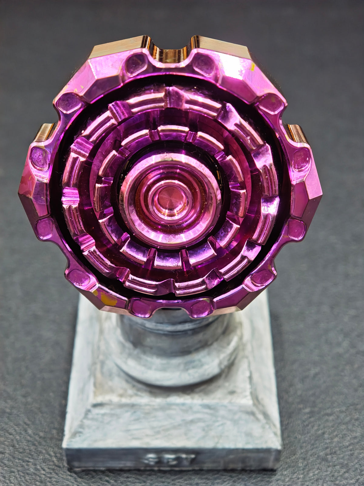 Engine Max Crystallized Titanium