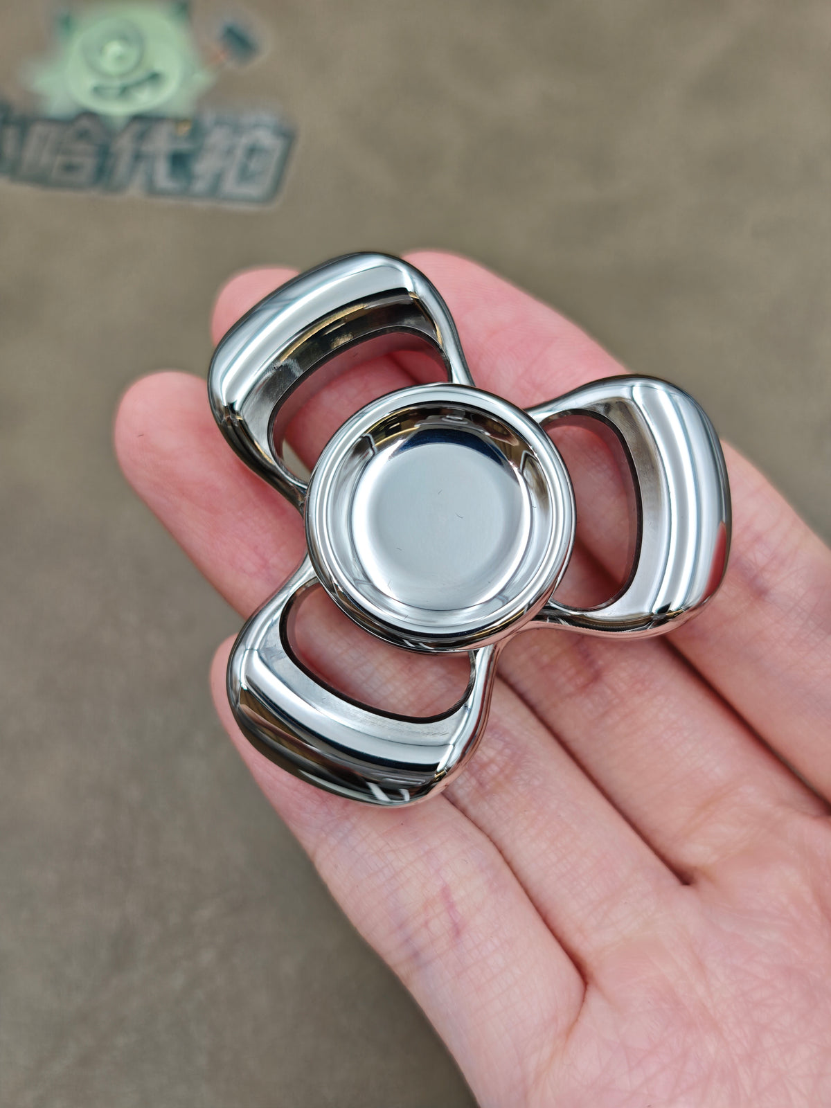 Three-Leaf Horizon OG Stainless Steel Polished