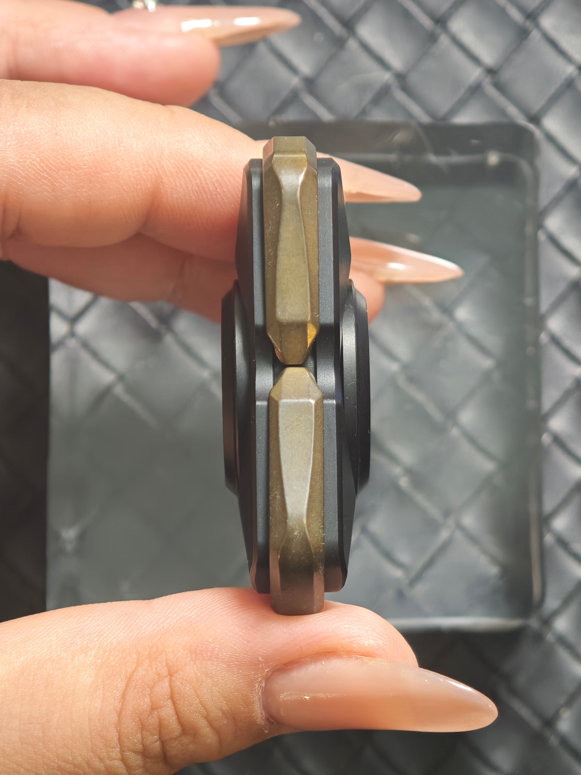 Garlic Copper Resin Titanium