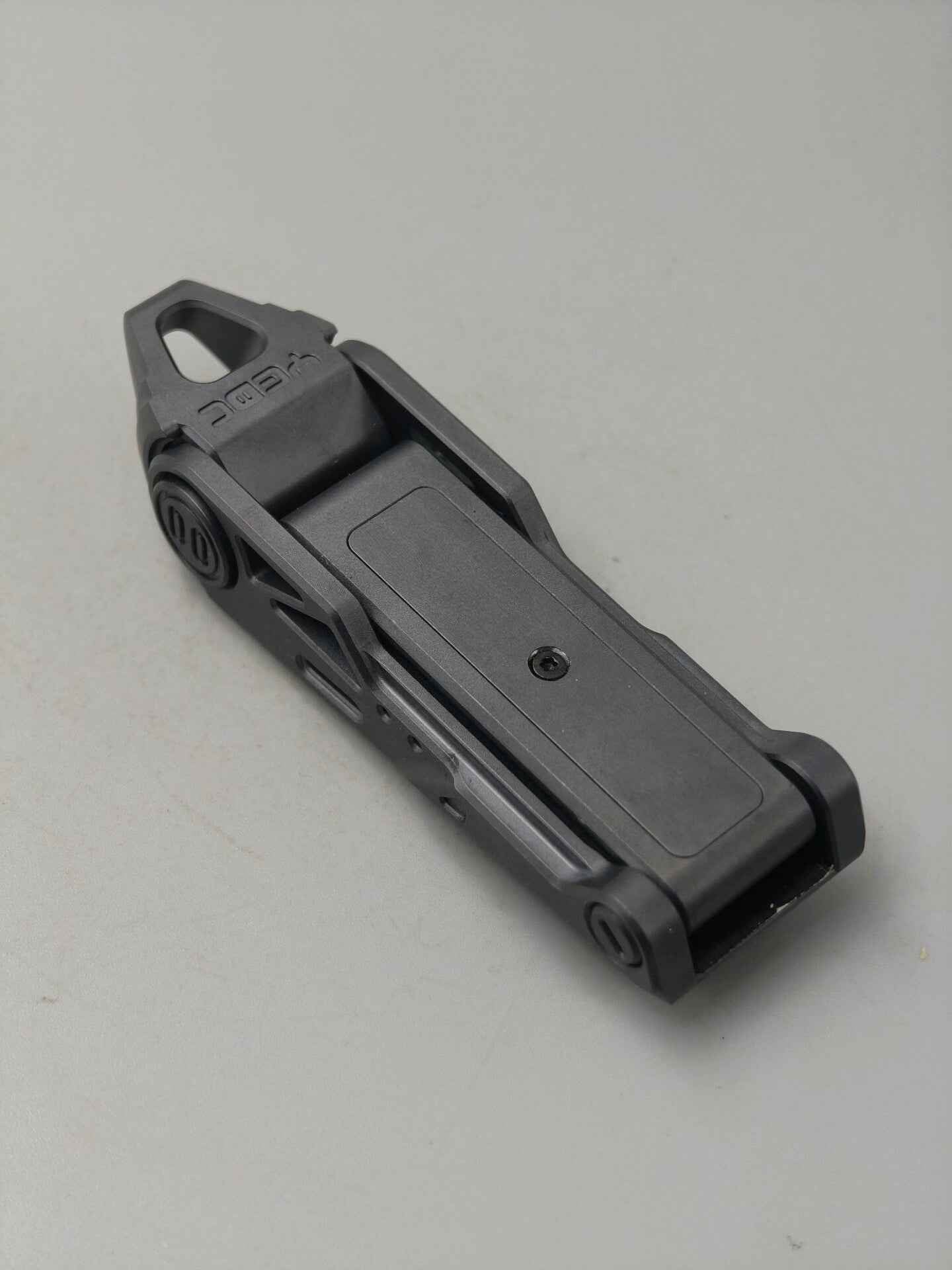 Razor 2.0 Magnetic Zirconium