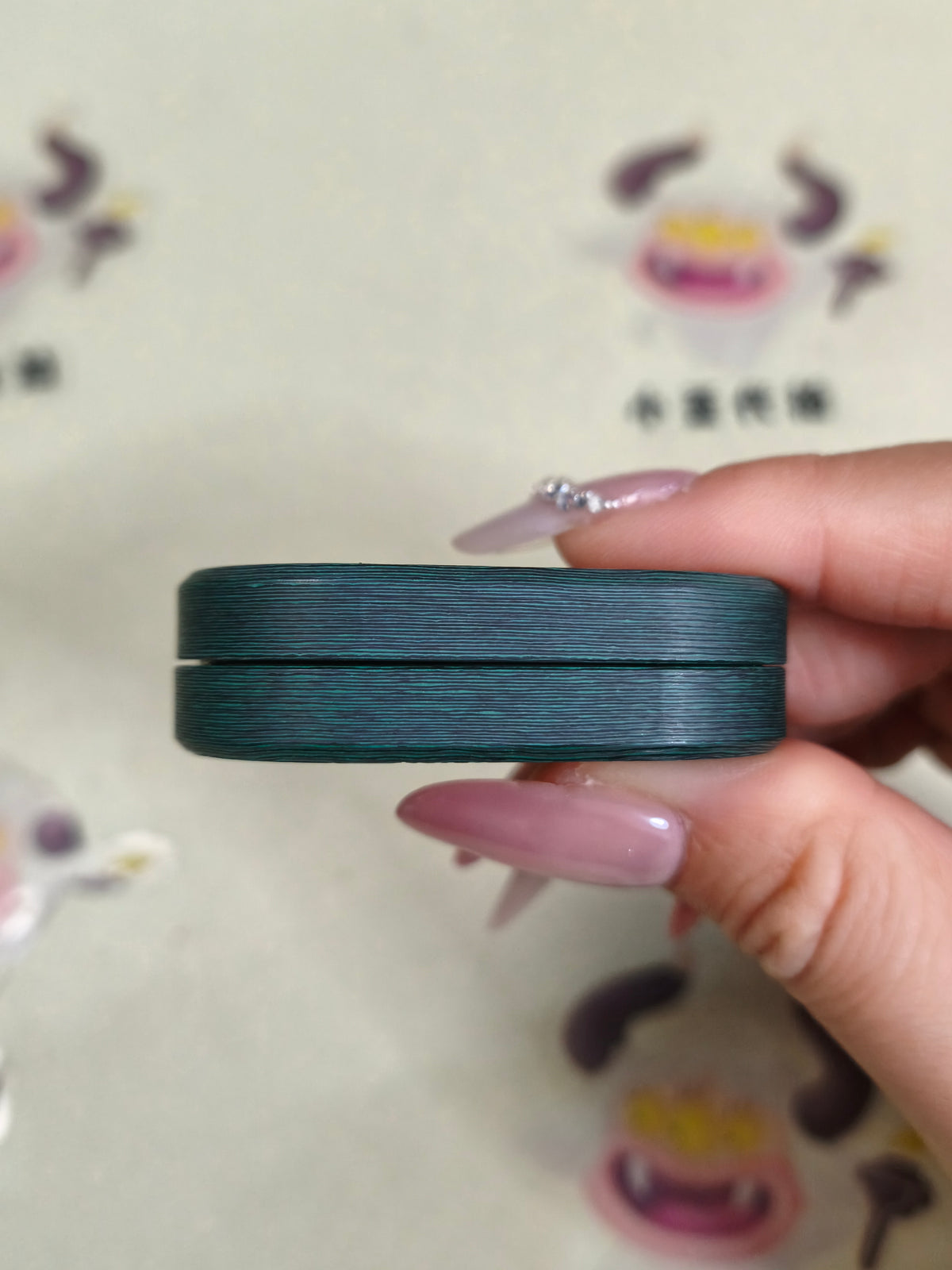 Greedy Cat Carbon Damascus