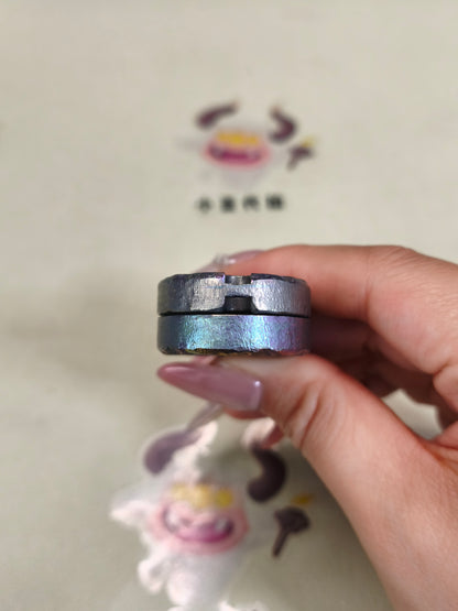 Greedy Cat Zirconium Stone Textured Oil Slick