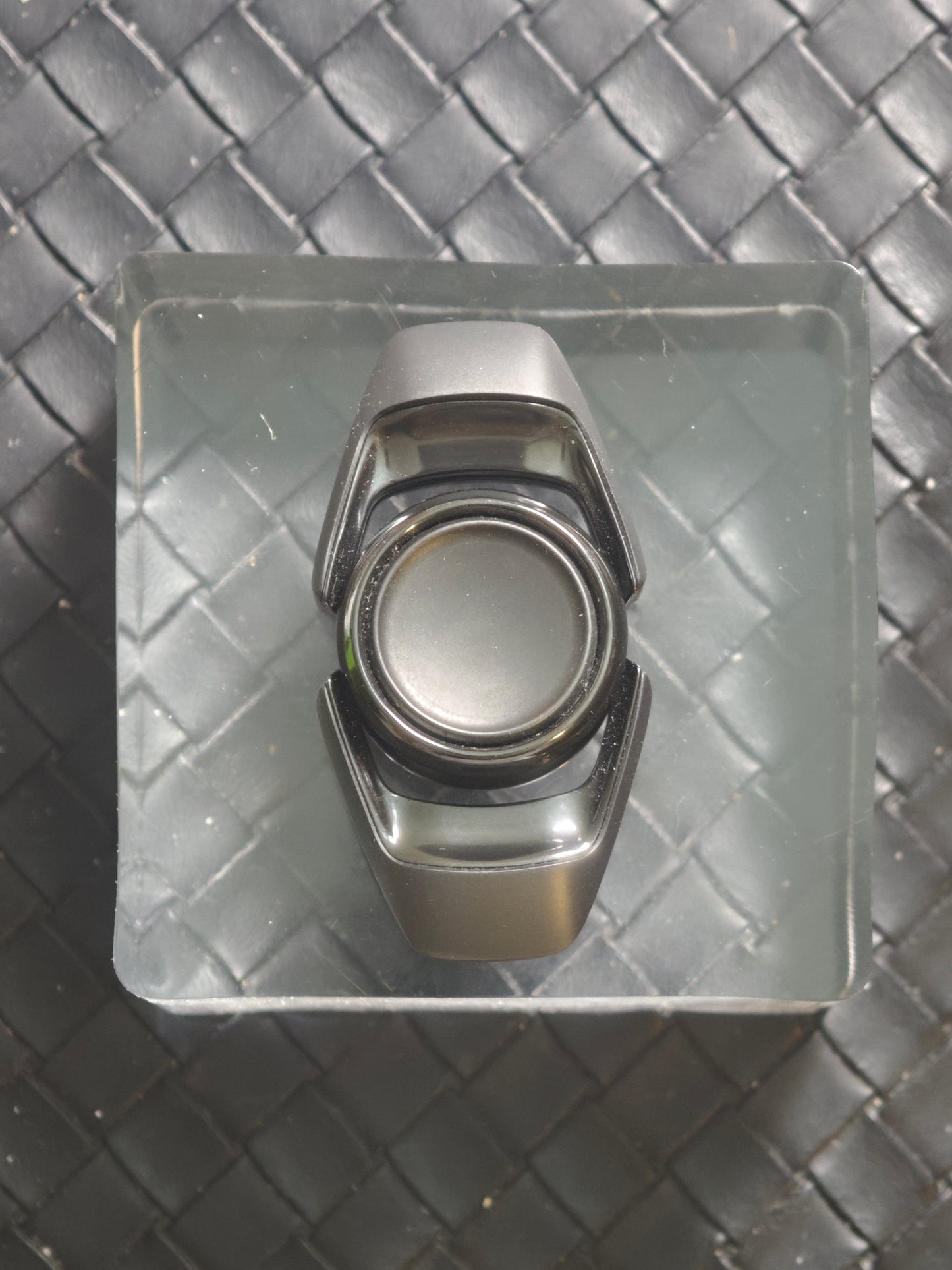 Liquid Zirconium