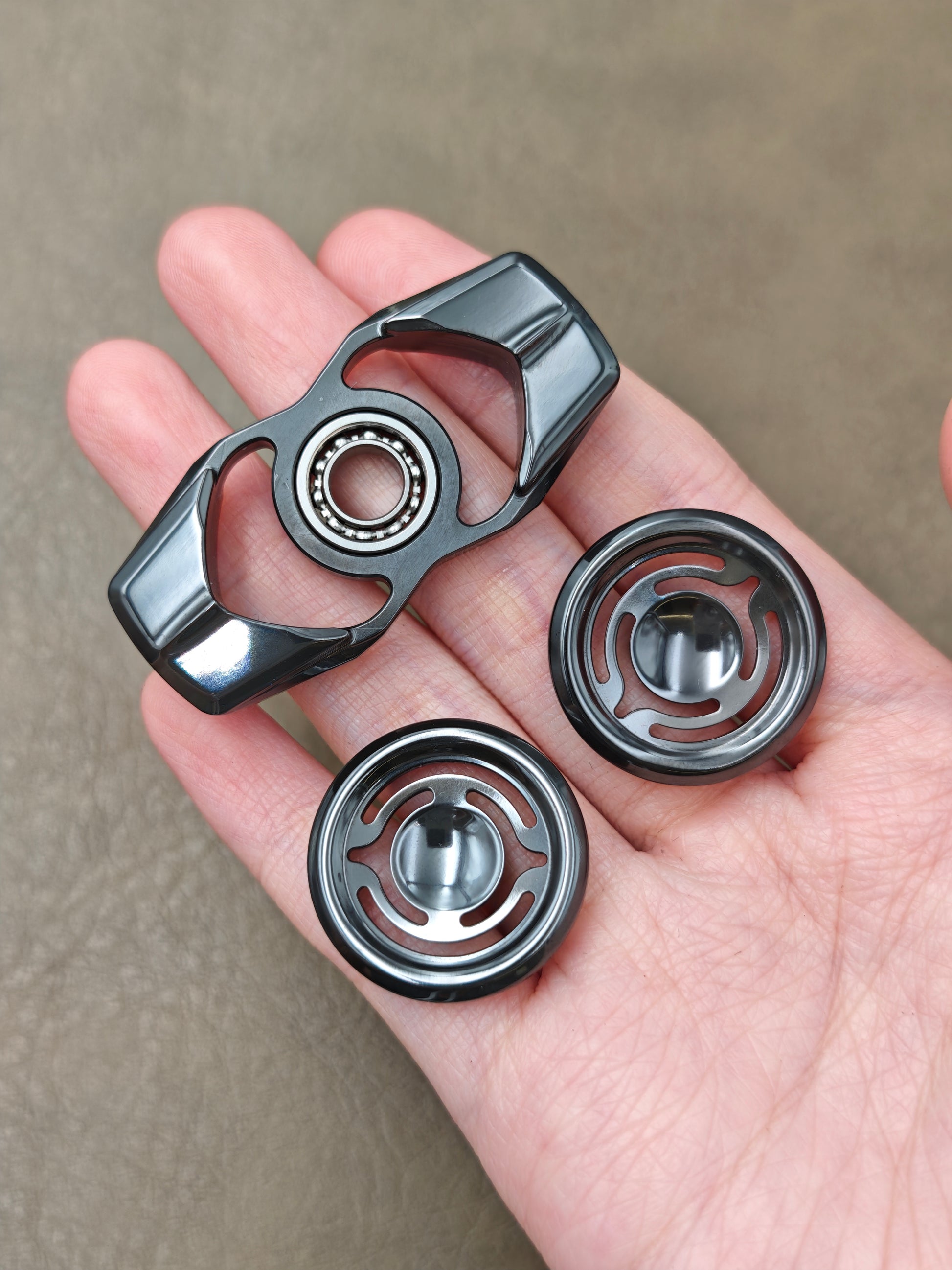 Kamen Dual Leaf Zirconium