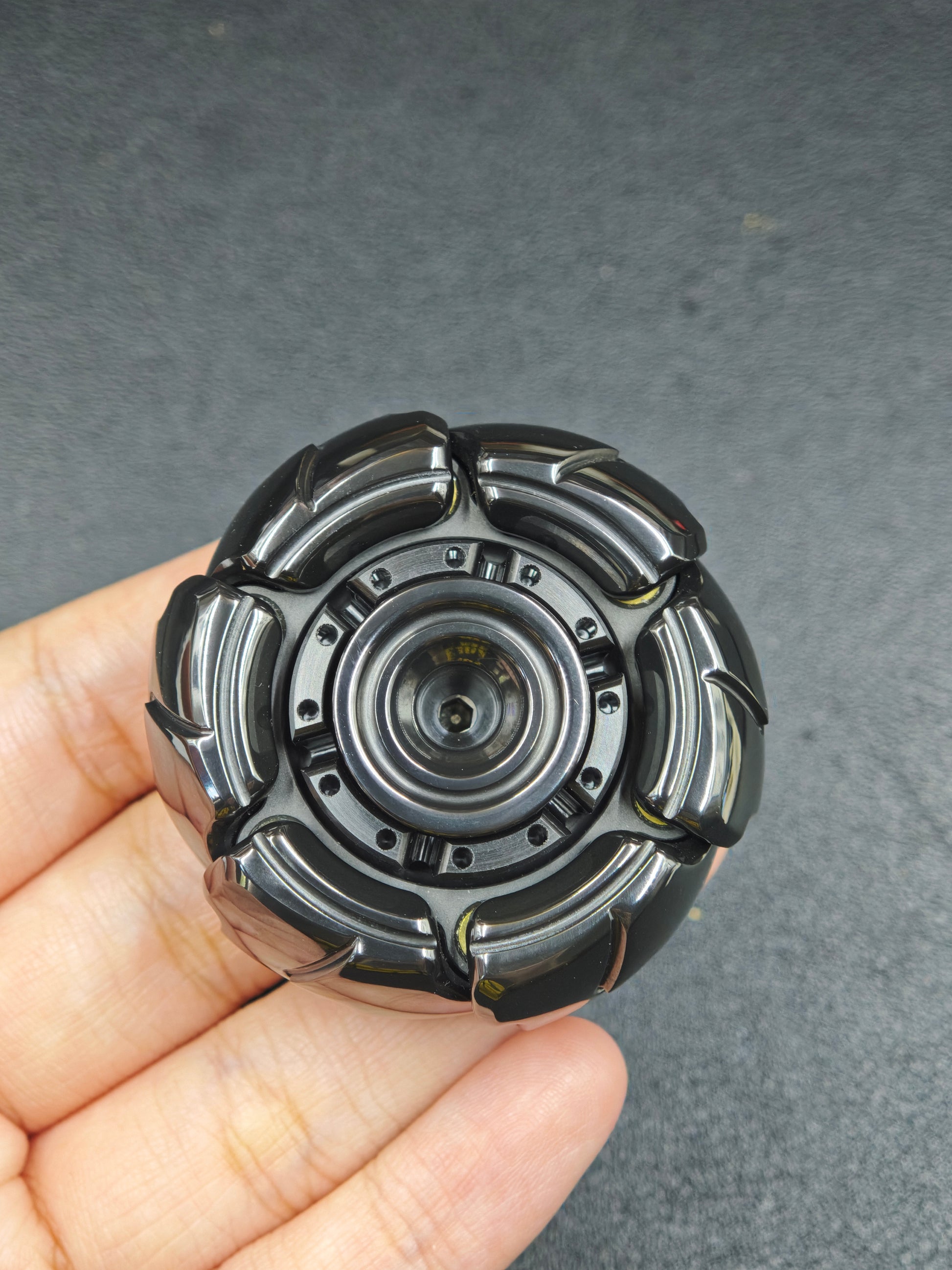 Pillbug Shell Opening Zirconium