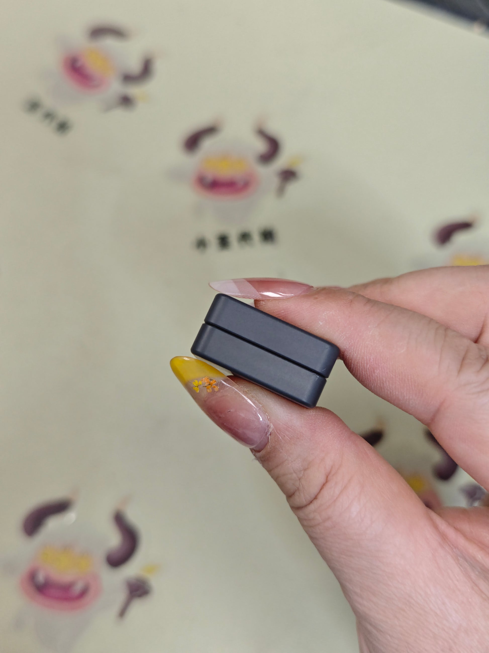 Mute Zirconium