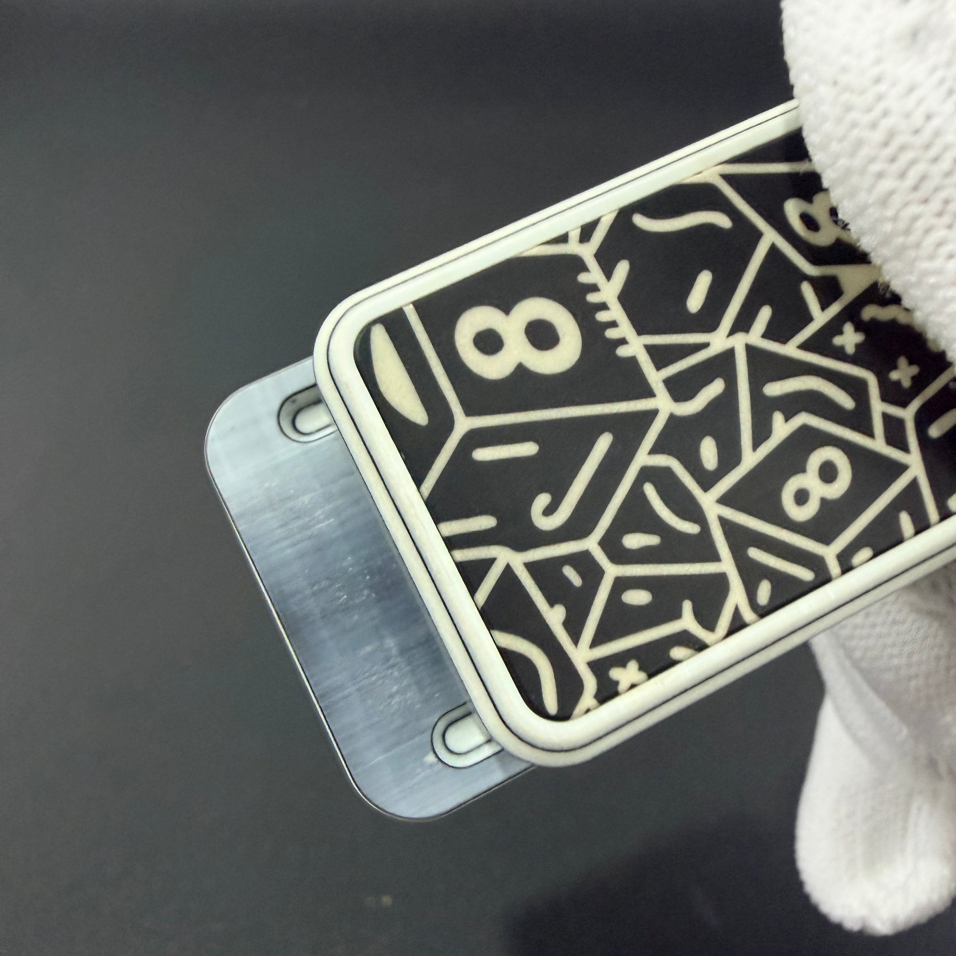 Mahjon Carbon Quartz