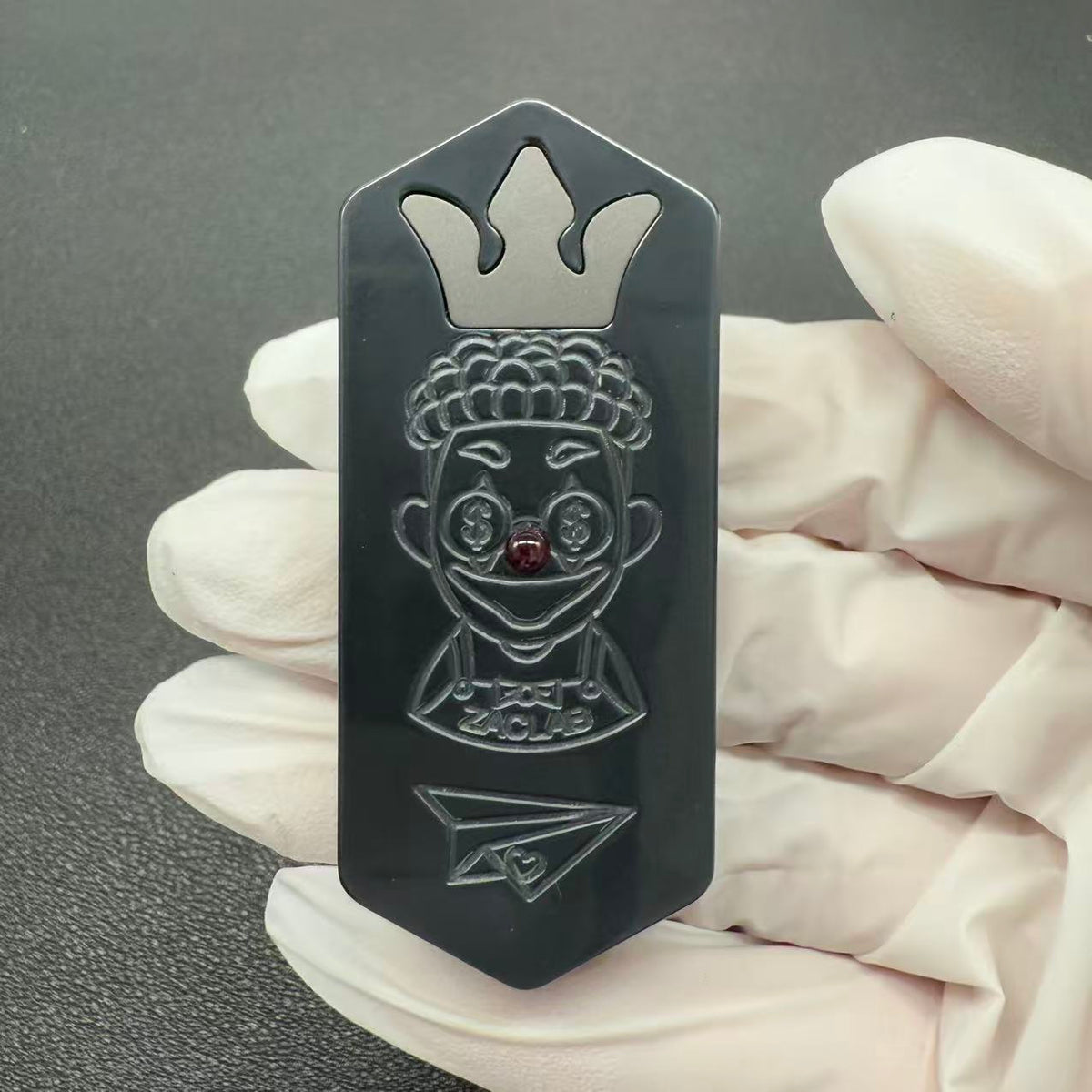 Plane Zirconium