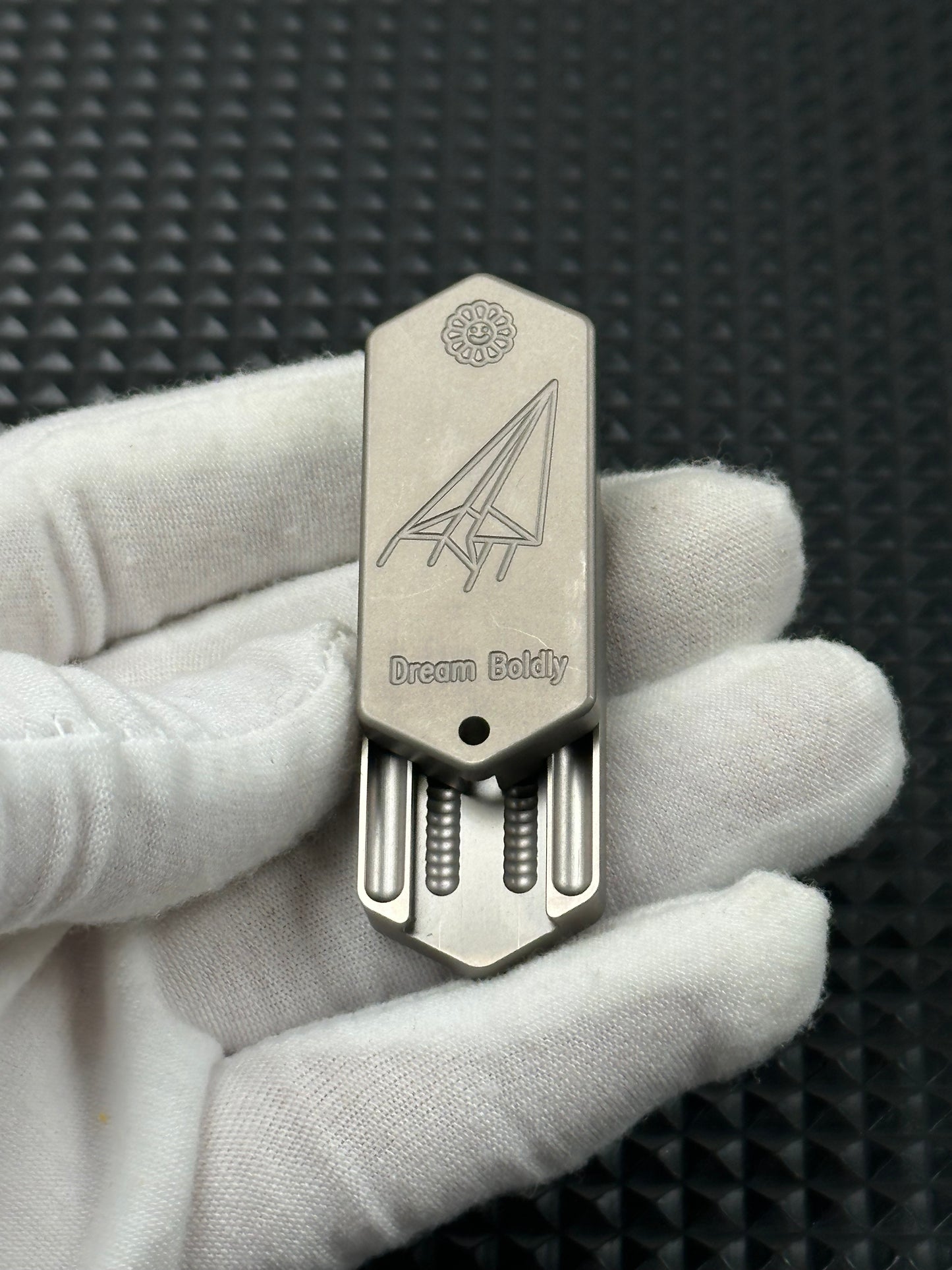 Plane Titanium